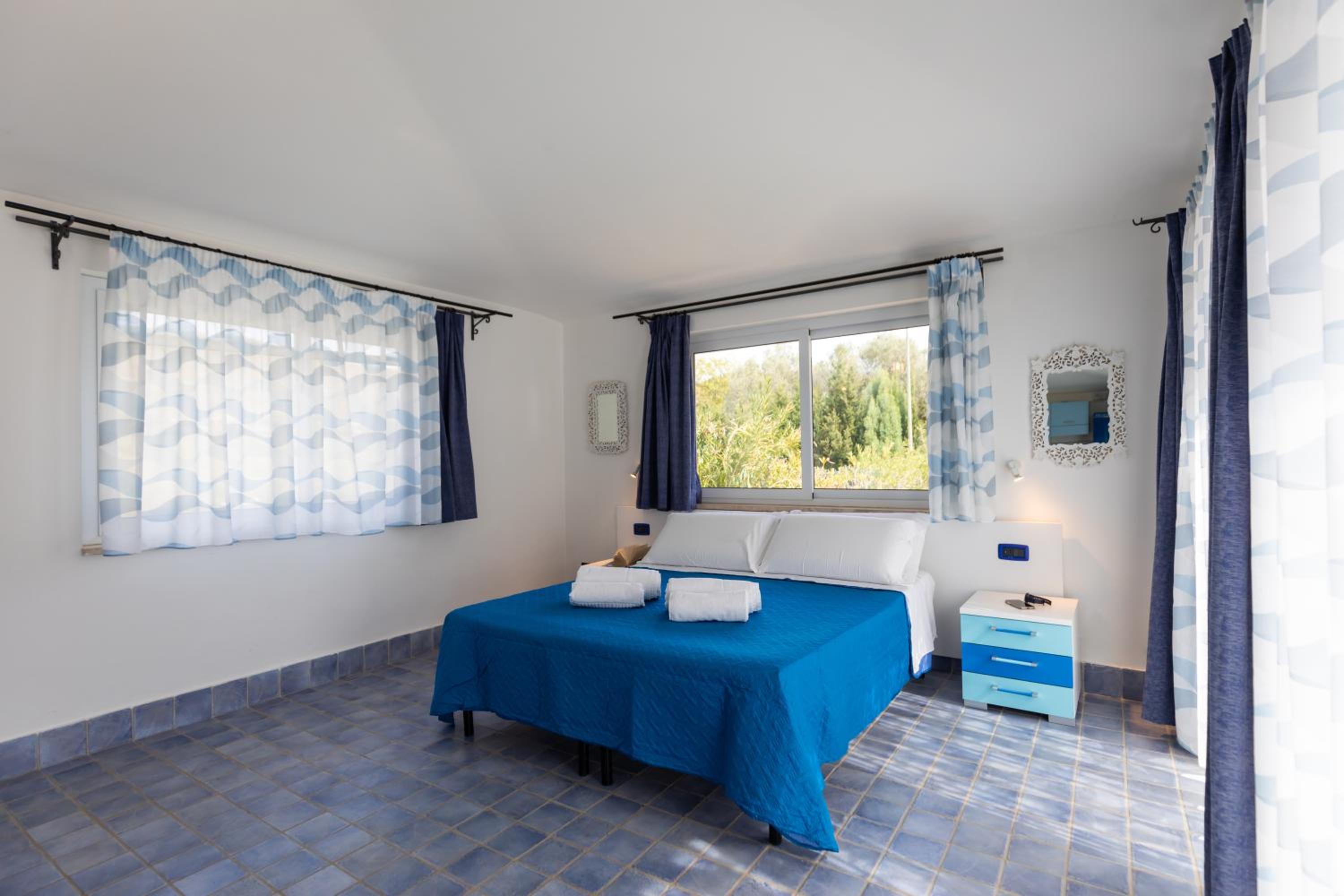 Apartment with Sea View photo 2