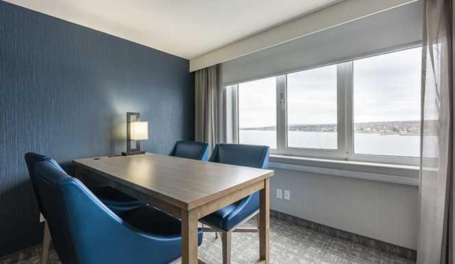 Harbor View Suite - Photo 5