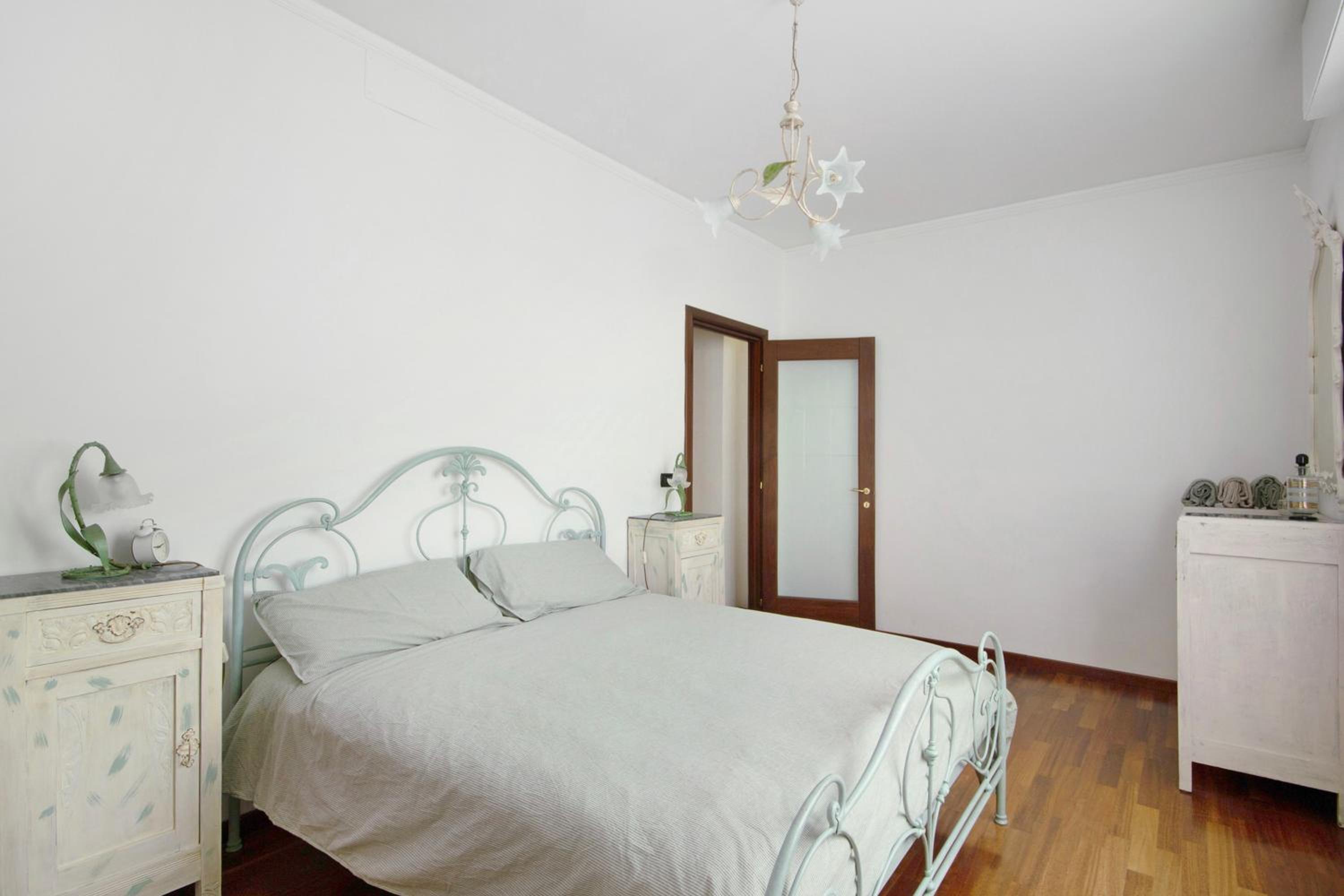 One-Bedroom Apartment with Garden View