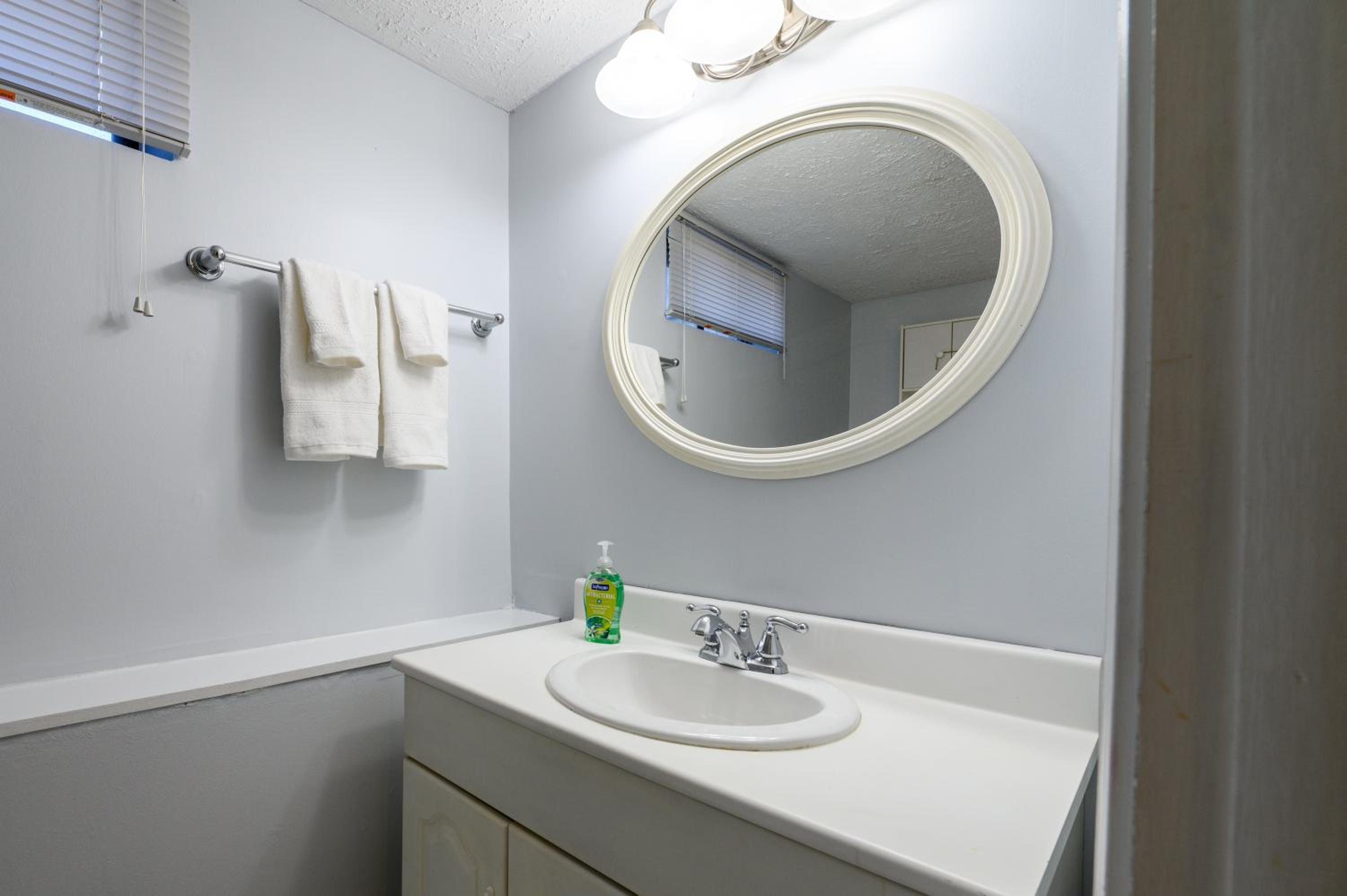 Three-Bedroom House photo 2