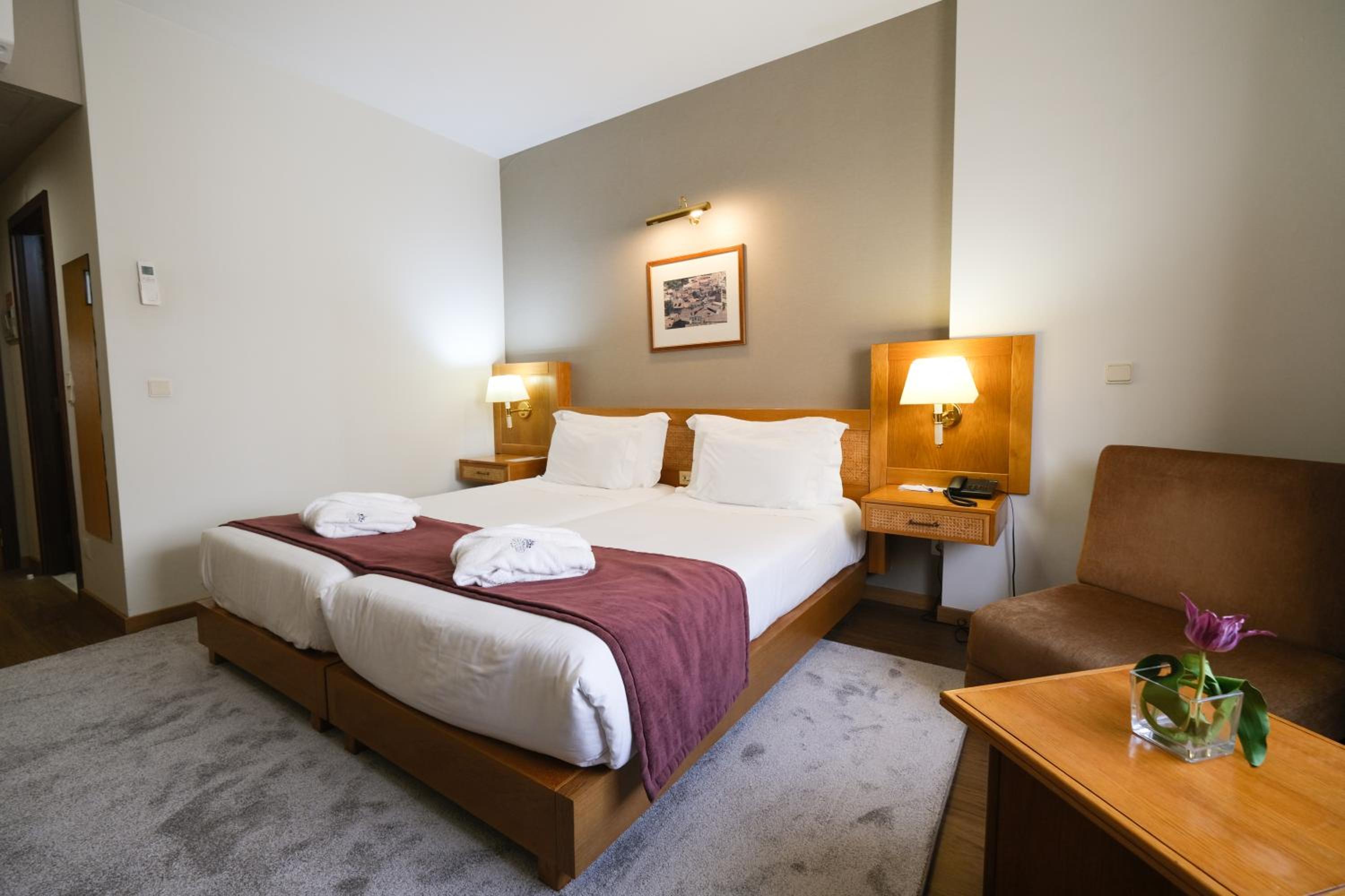 Superior King or Twin Room - Photo 6