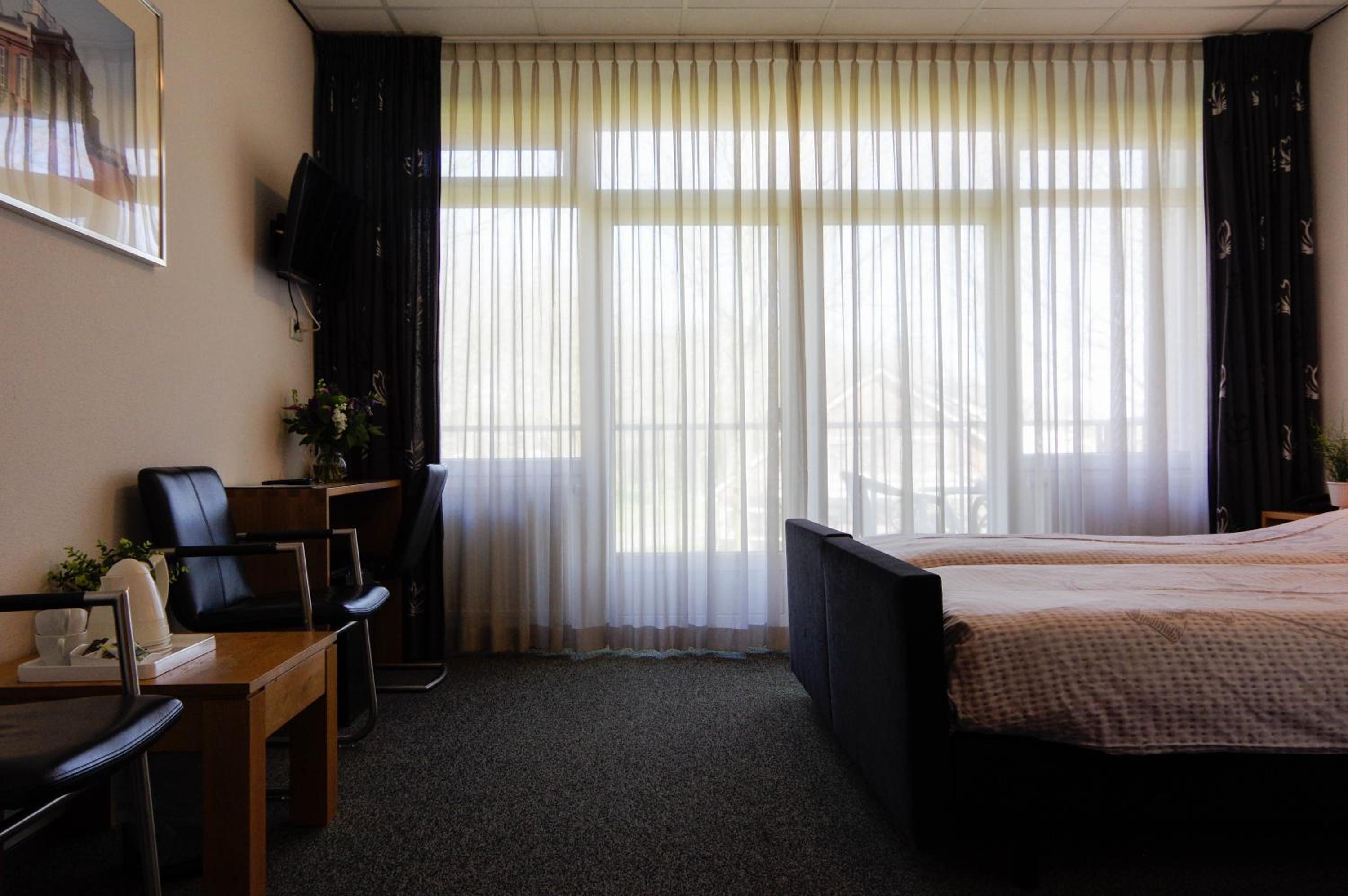 Comfort Double/Twin Room with Balcony photo 3
