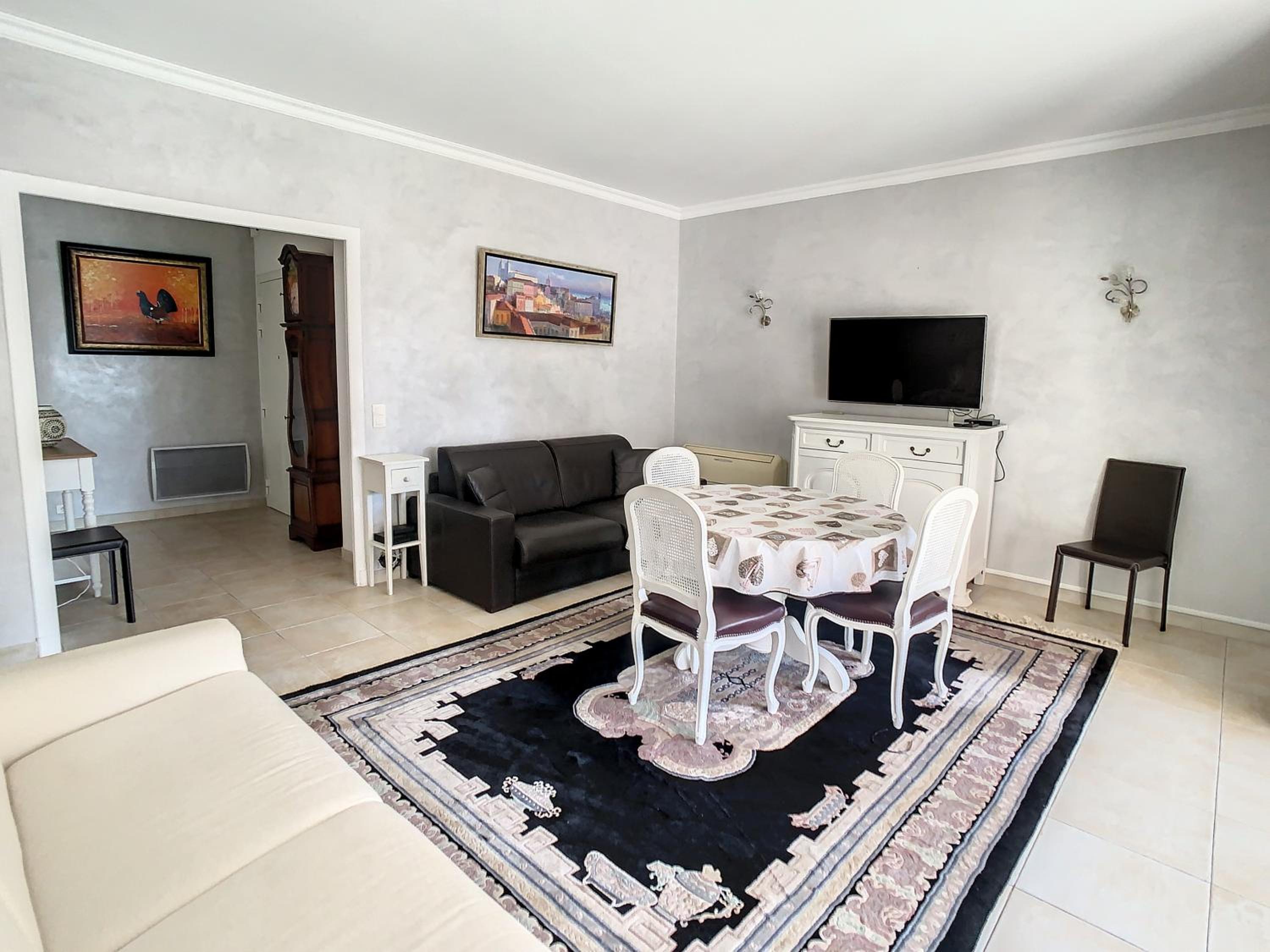 Apartment with Terrace