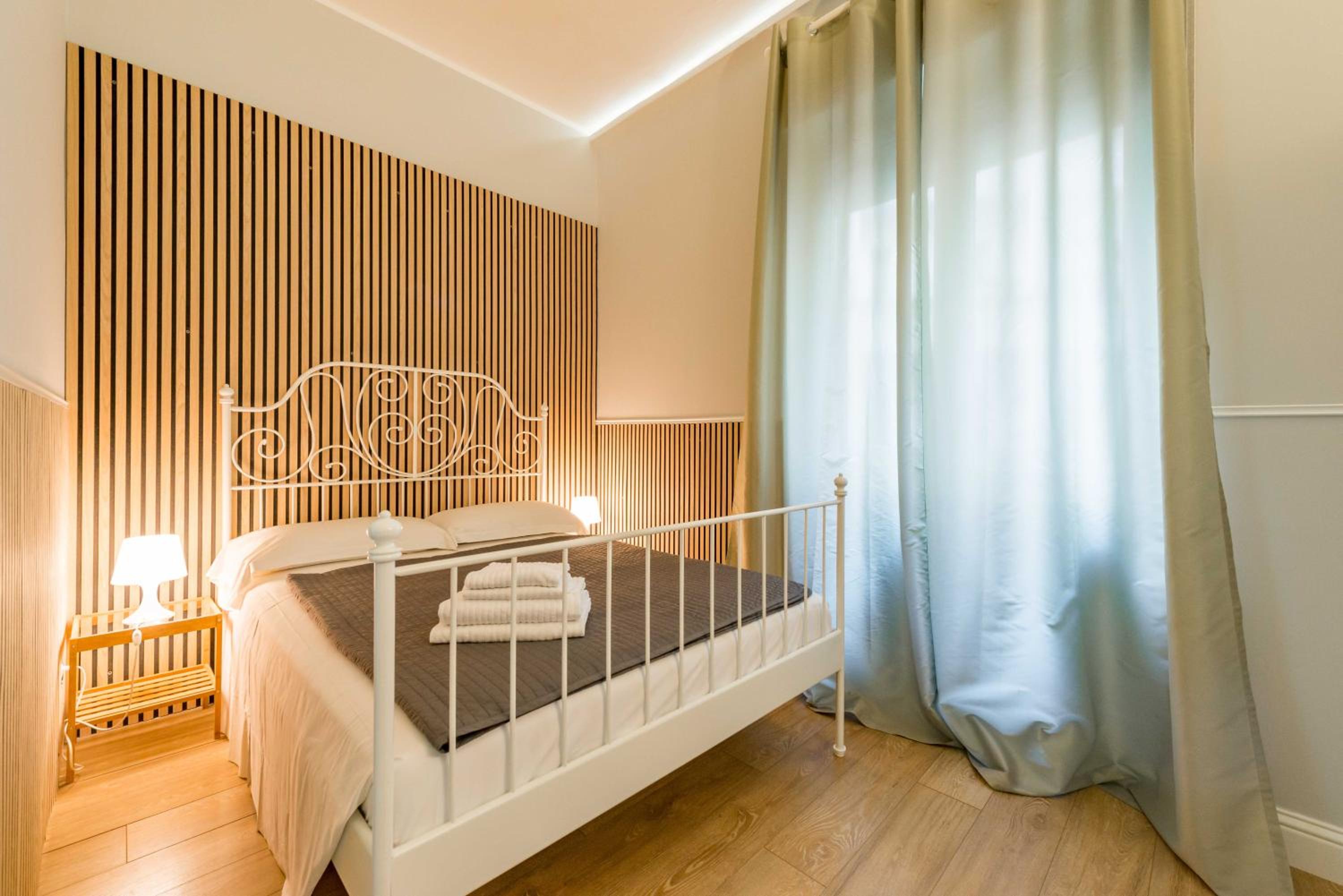 Large Double Room photo 1