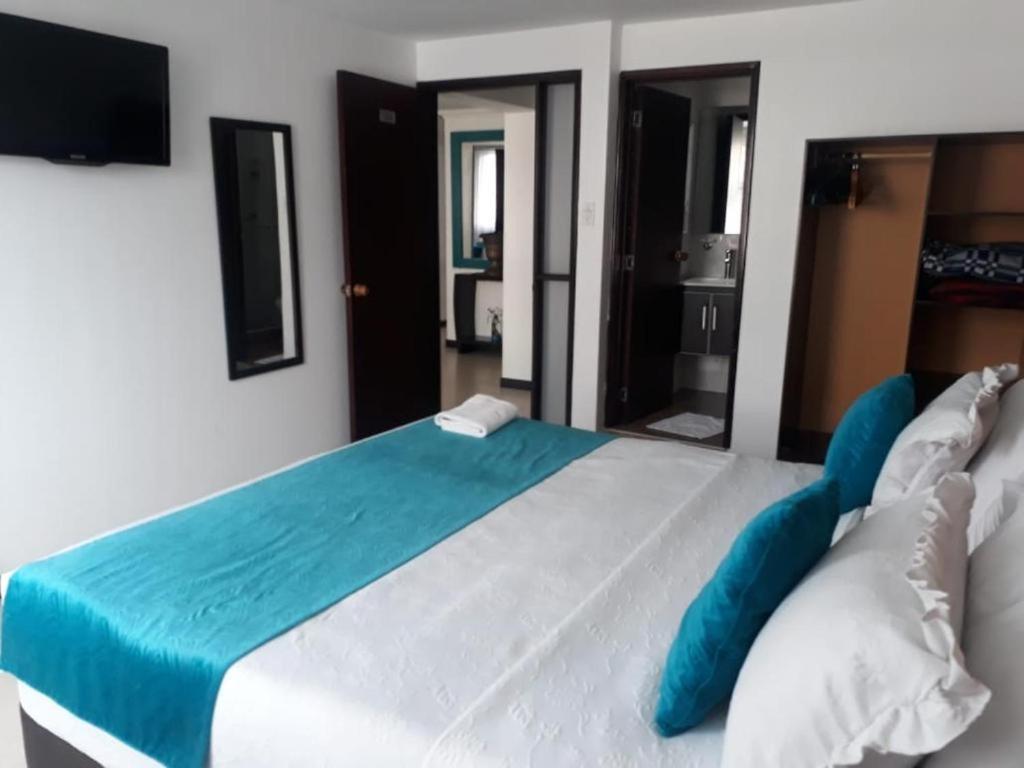 Large Single Room
