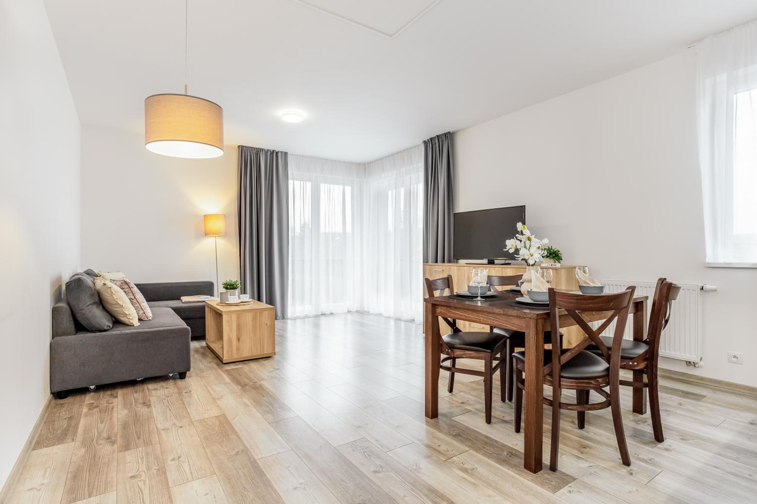 One-Bedroom Apartment