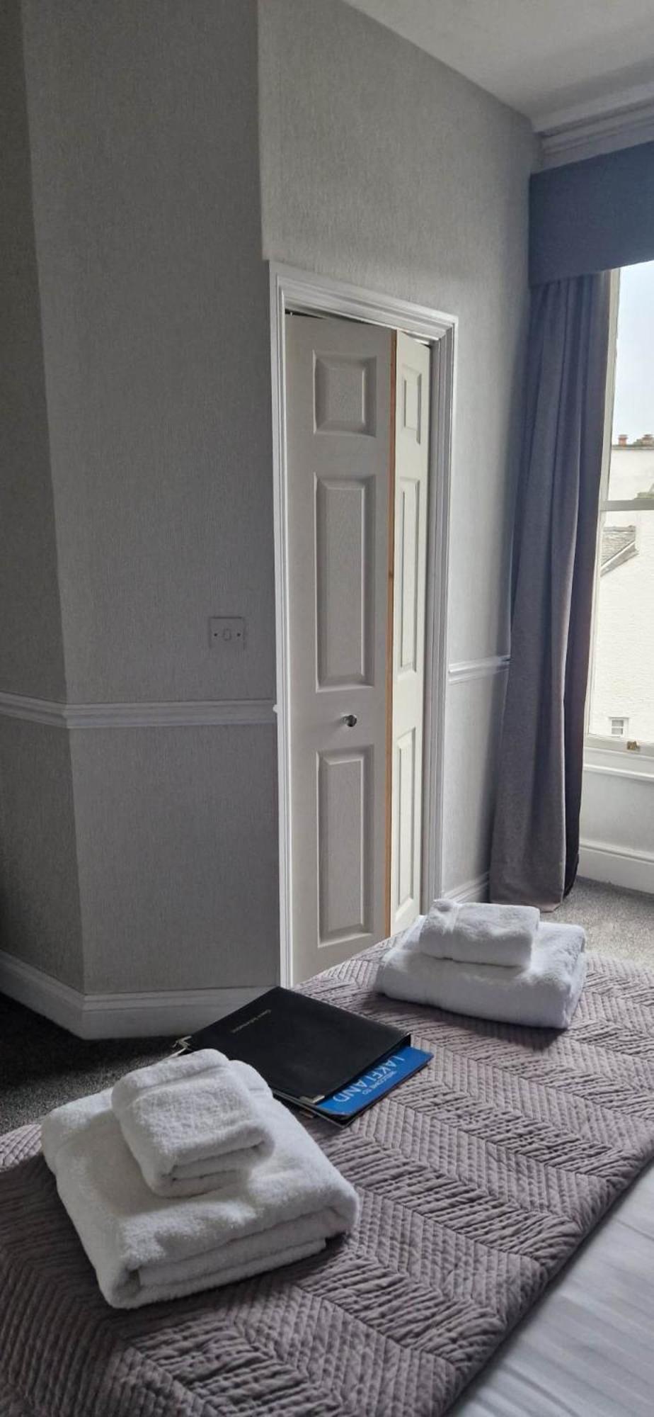 Double Room with Lake View photo 3
