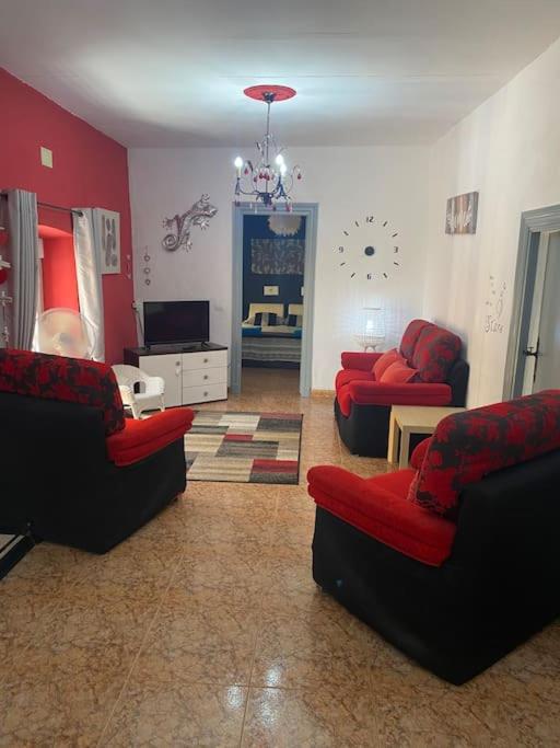 Casa adosada de tres habitaciones