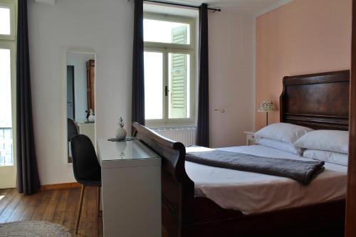 Large Double Room photo 3