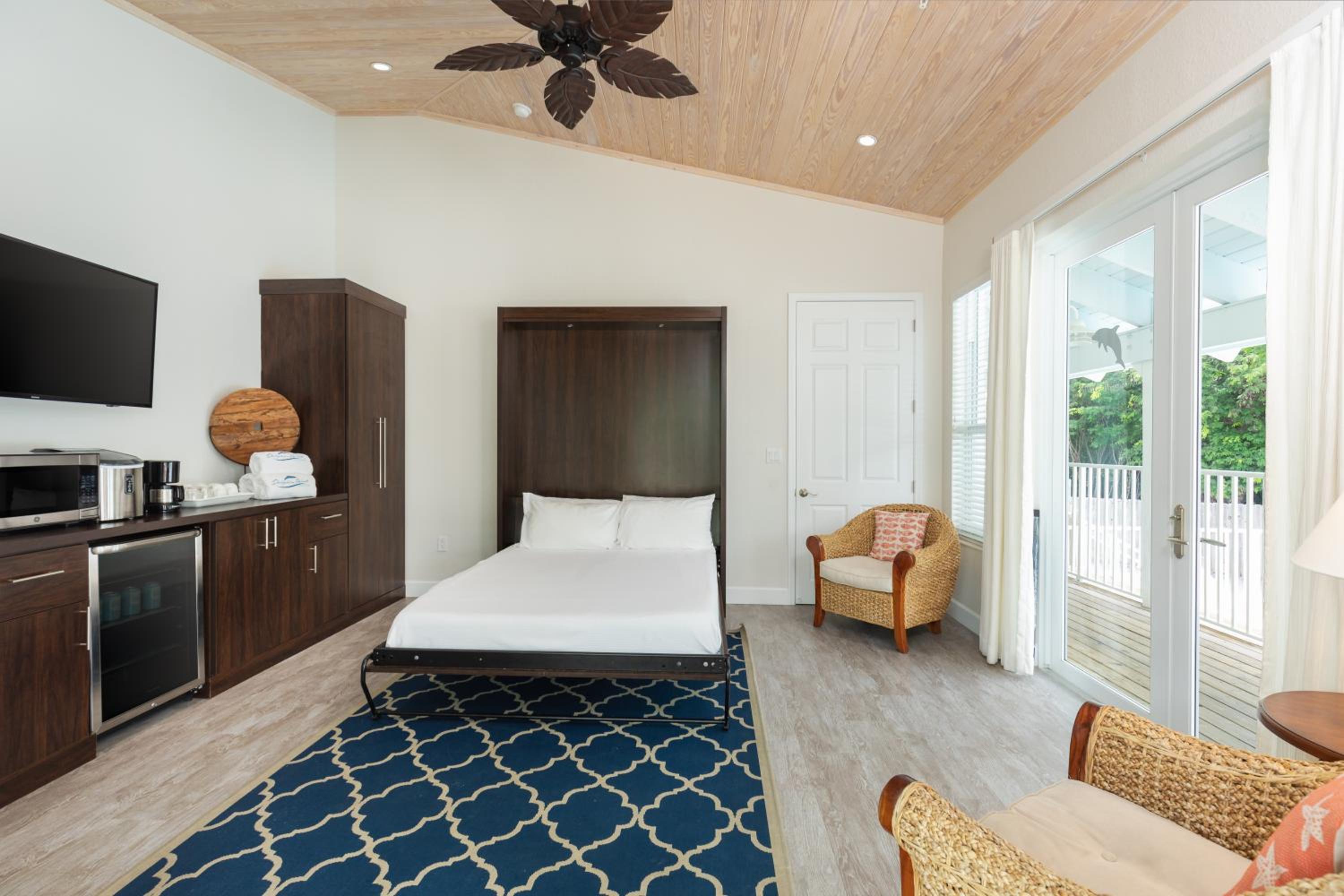 Suite with Pool View