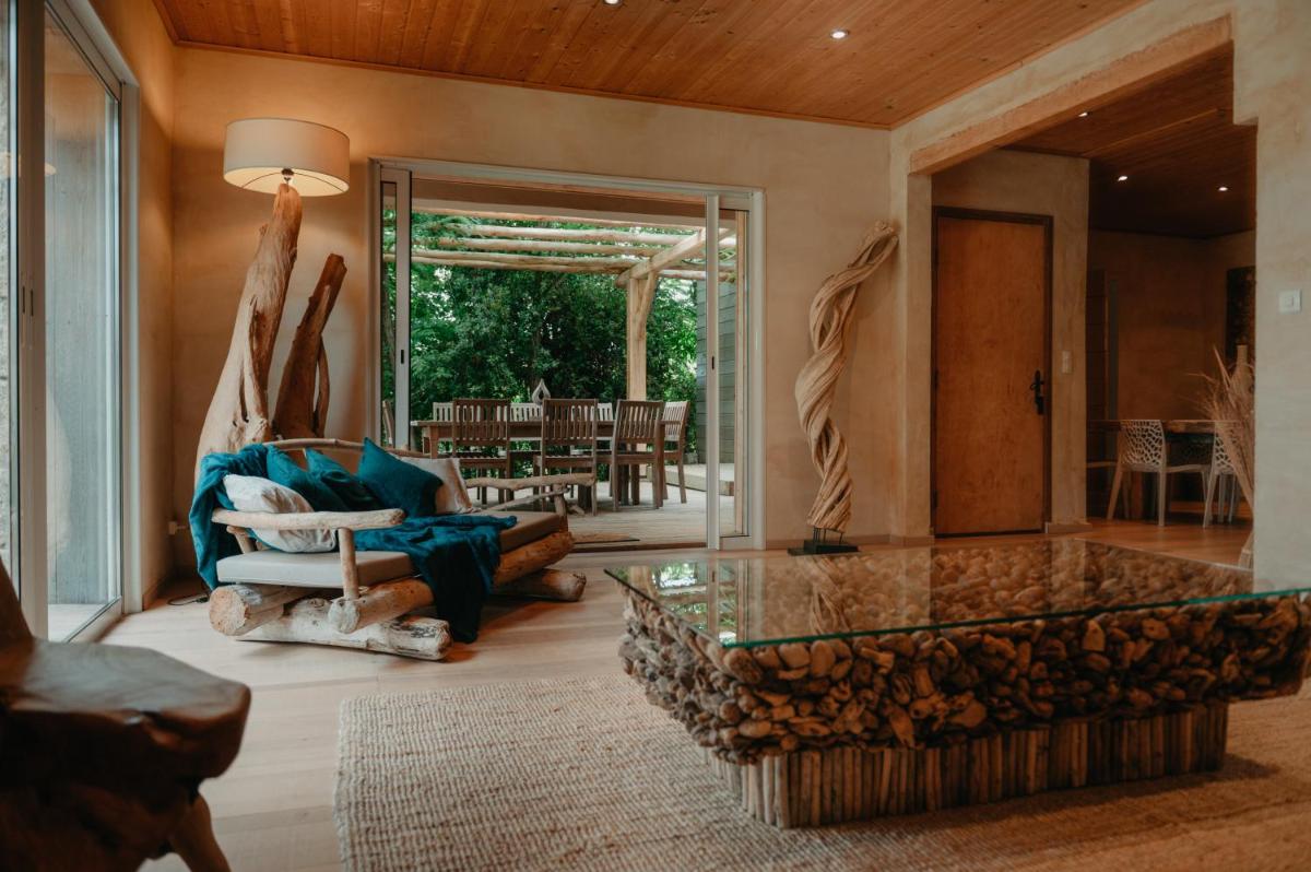 Villa with Sea View and Private Pool photo 1