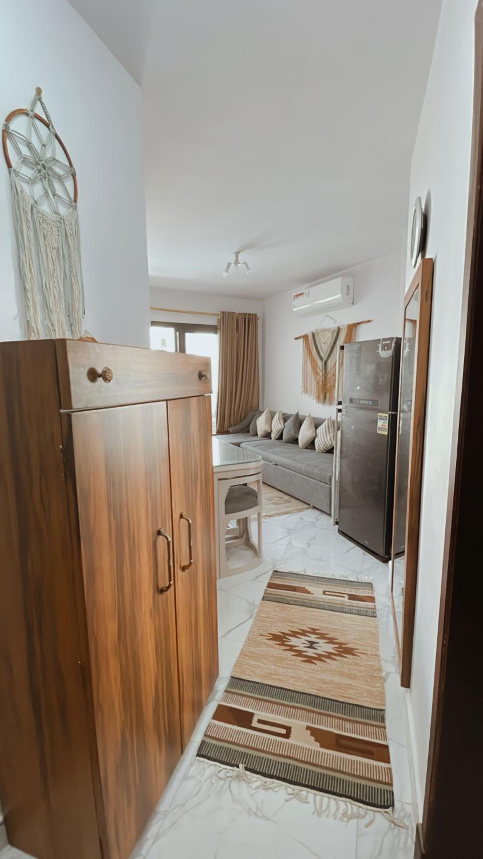 One-Bedroom Apartment - Photo 22