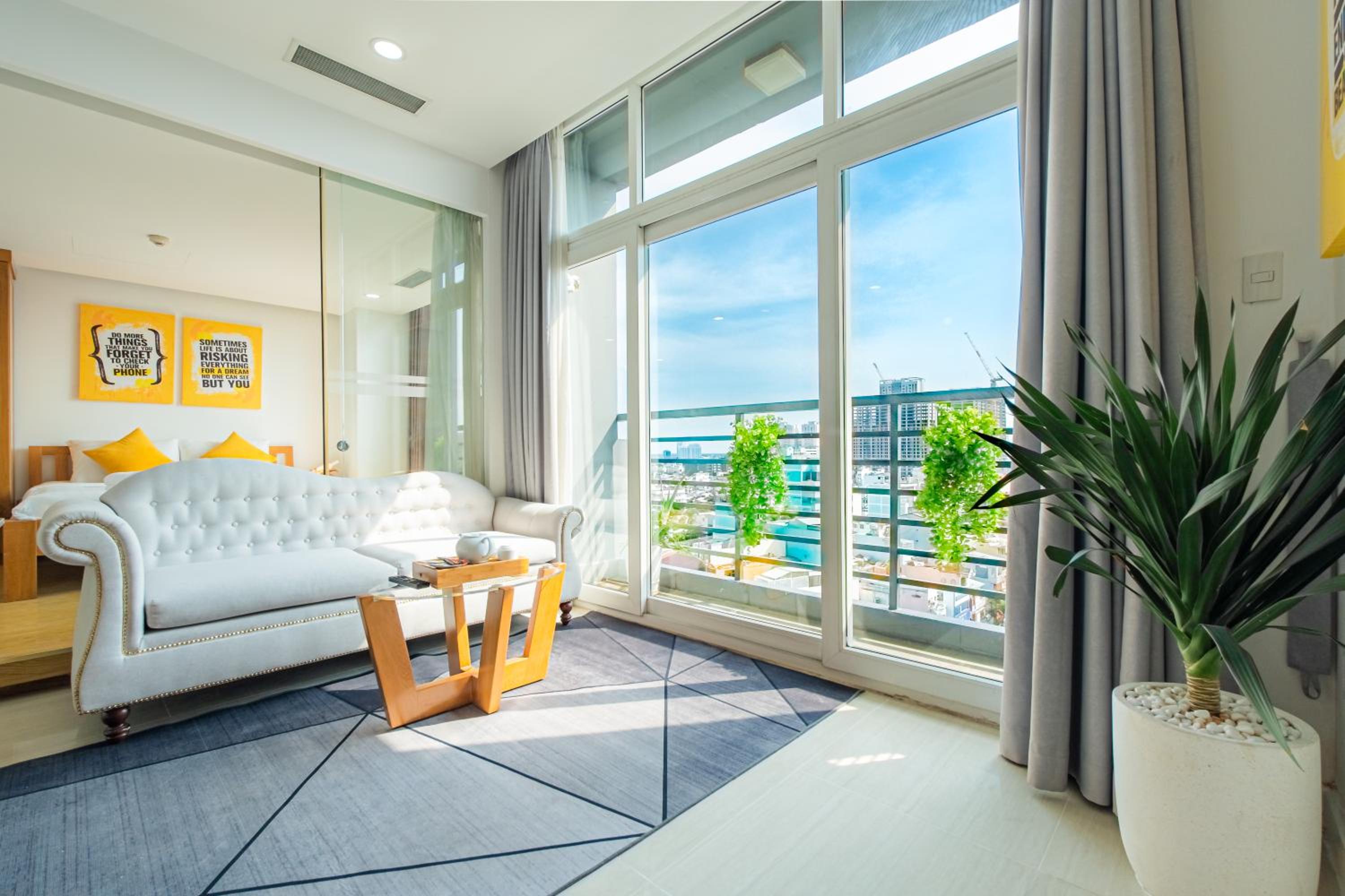 Apartment with Balcony