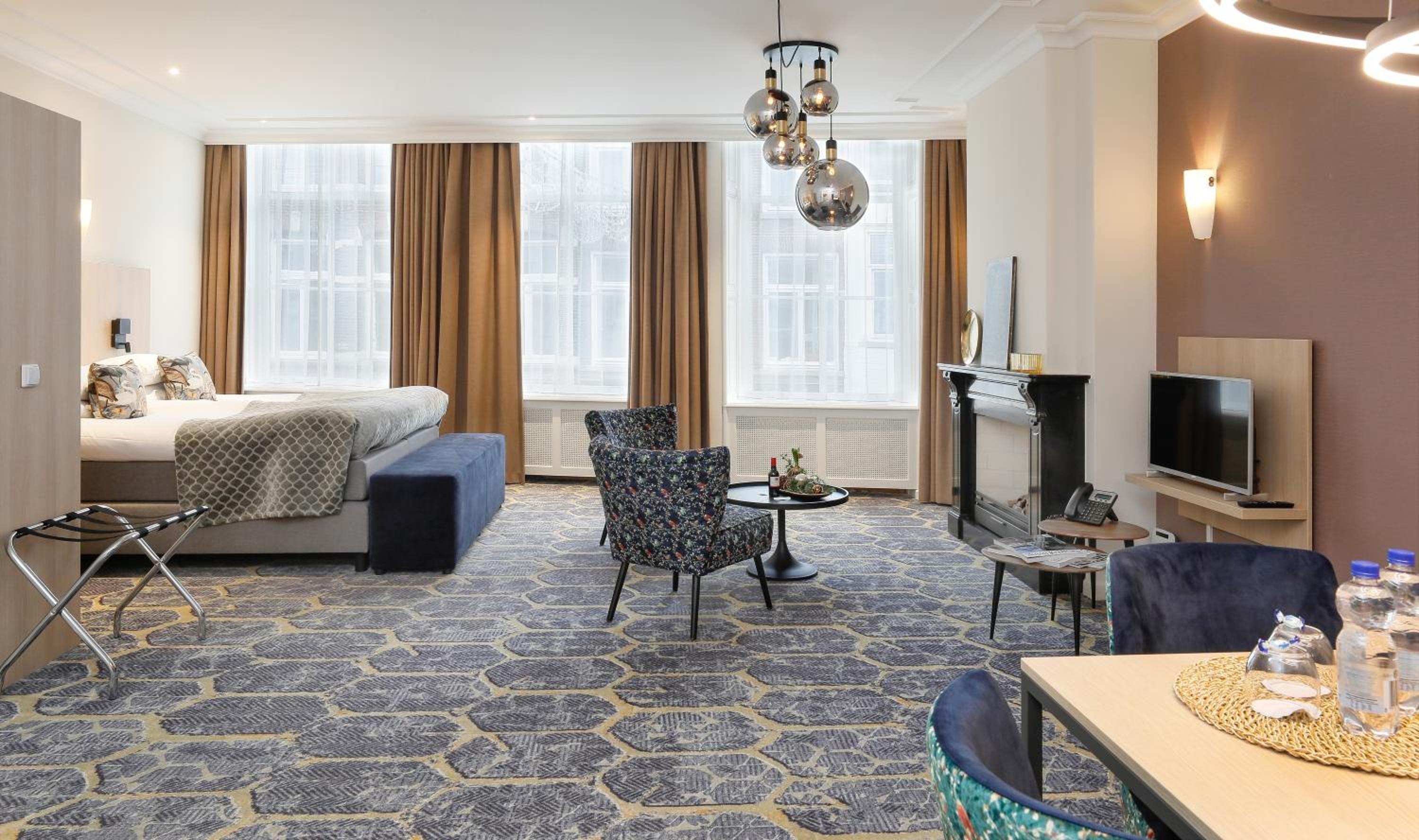 Junior Fireplace Suite