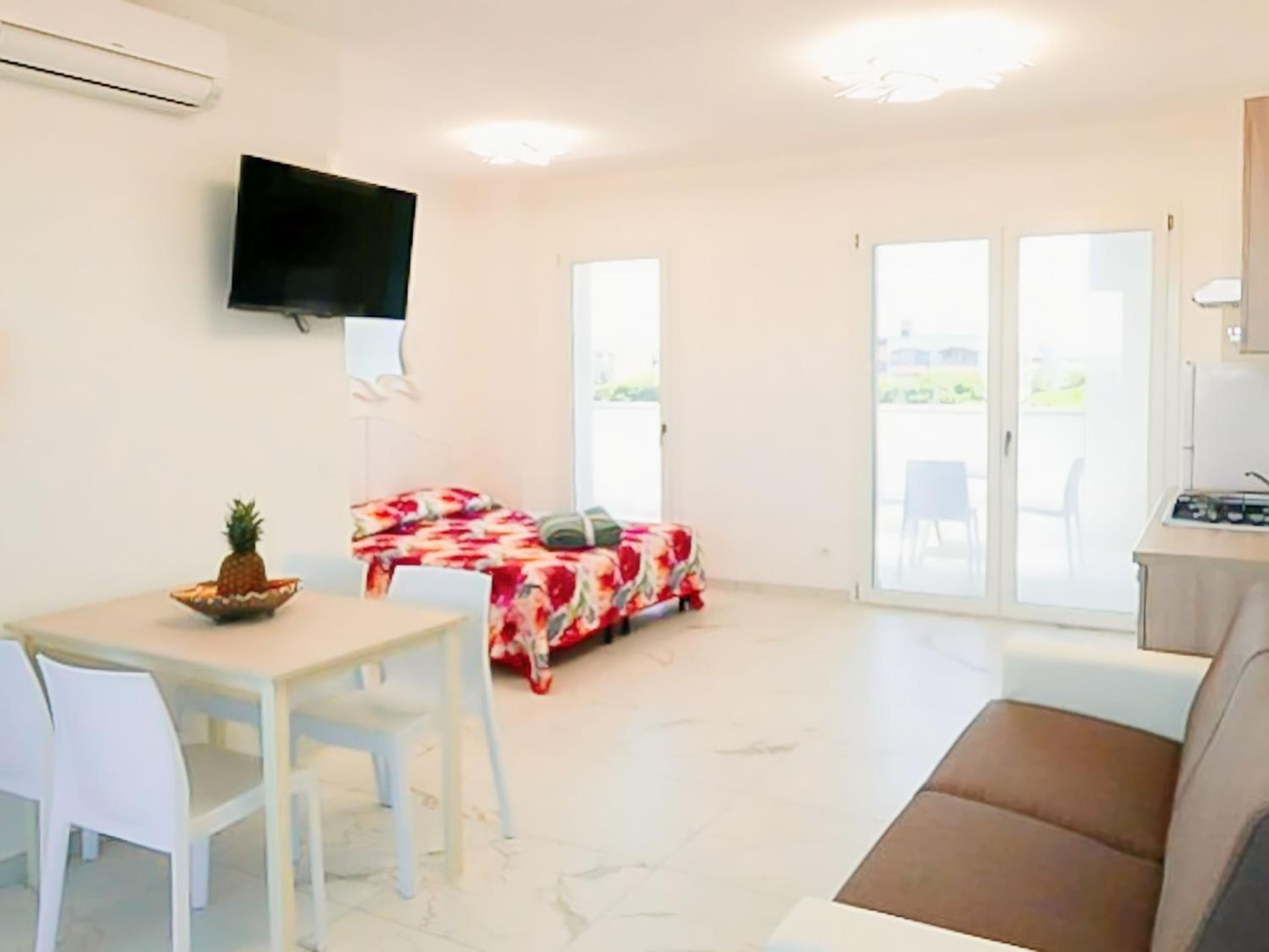 Studio Apartment