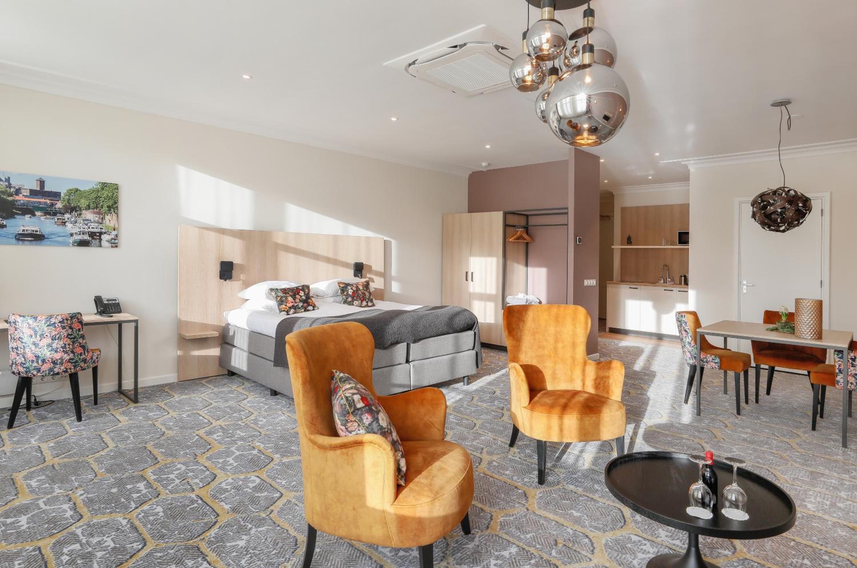 St. Jacob Suite