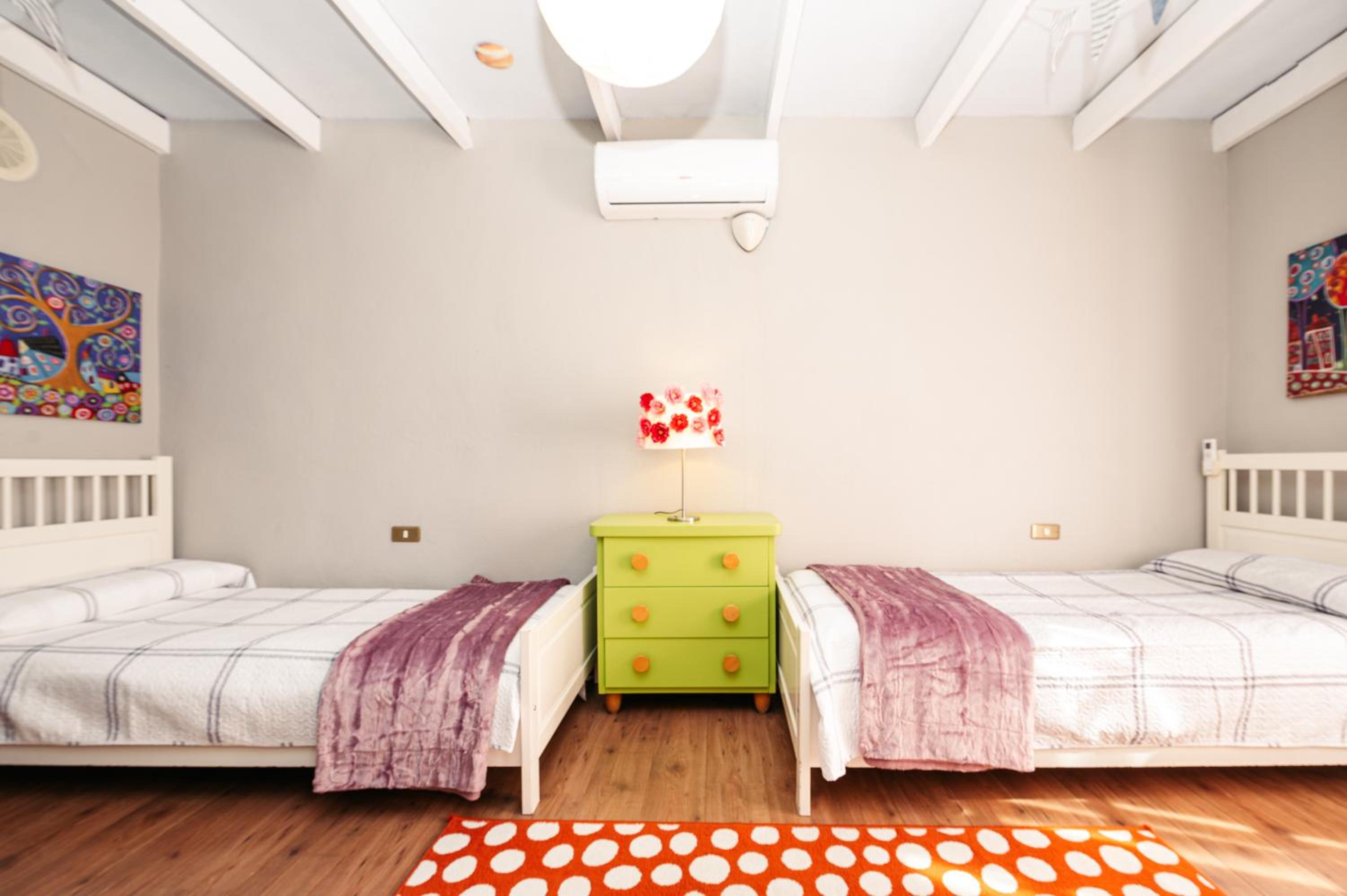 Casa de cuatro habitaciones