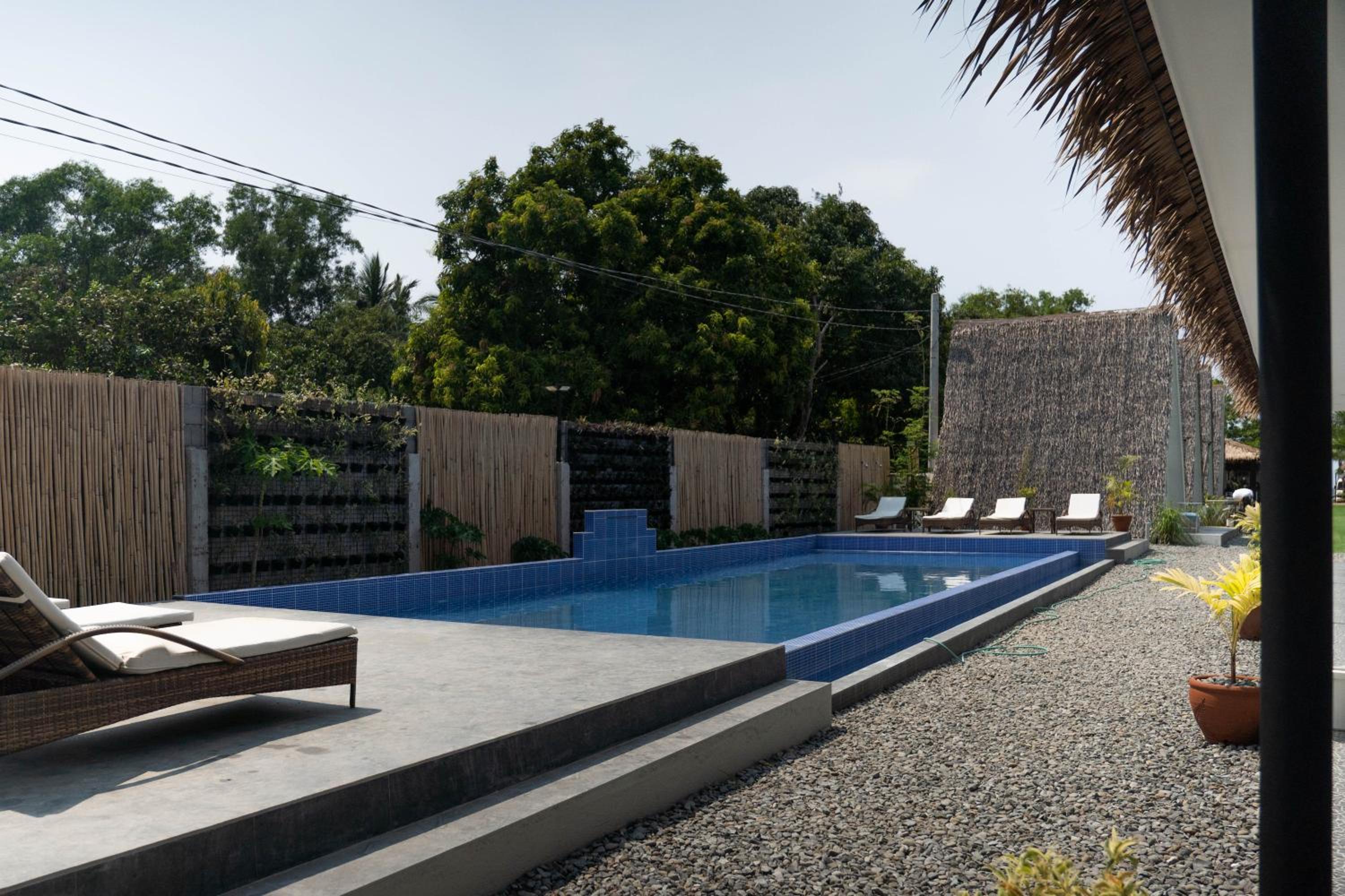Double Room with Pool View photo 3