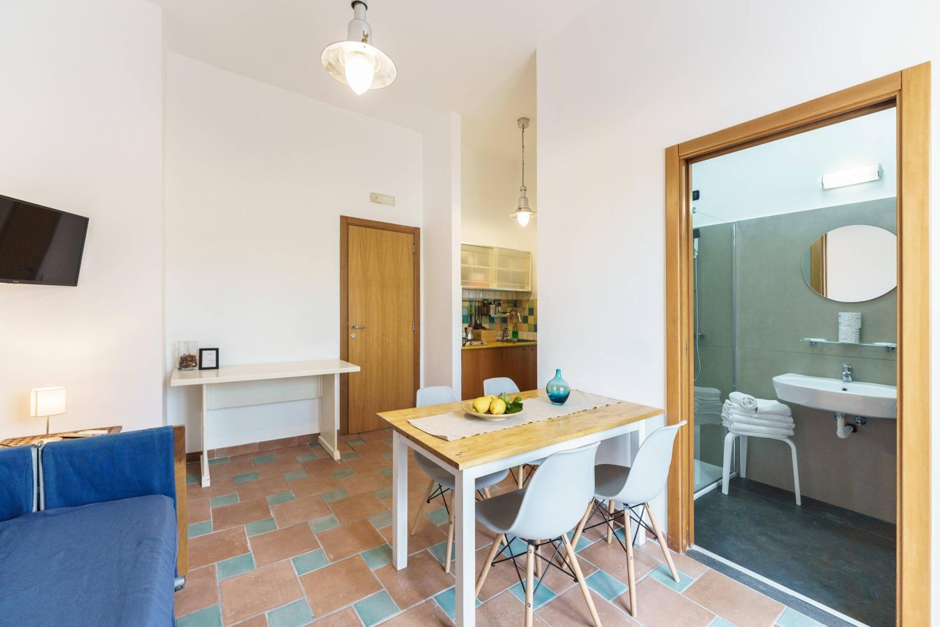 One-Bedroom Apartment