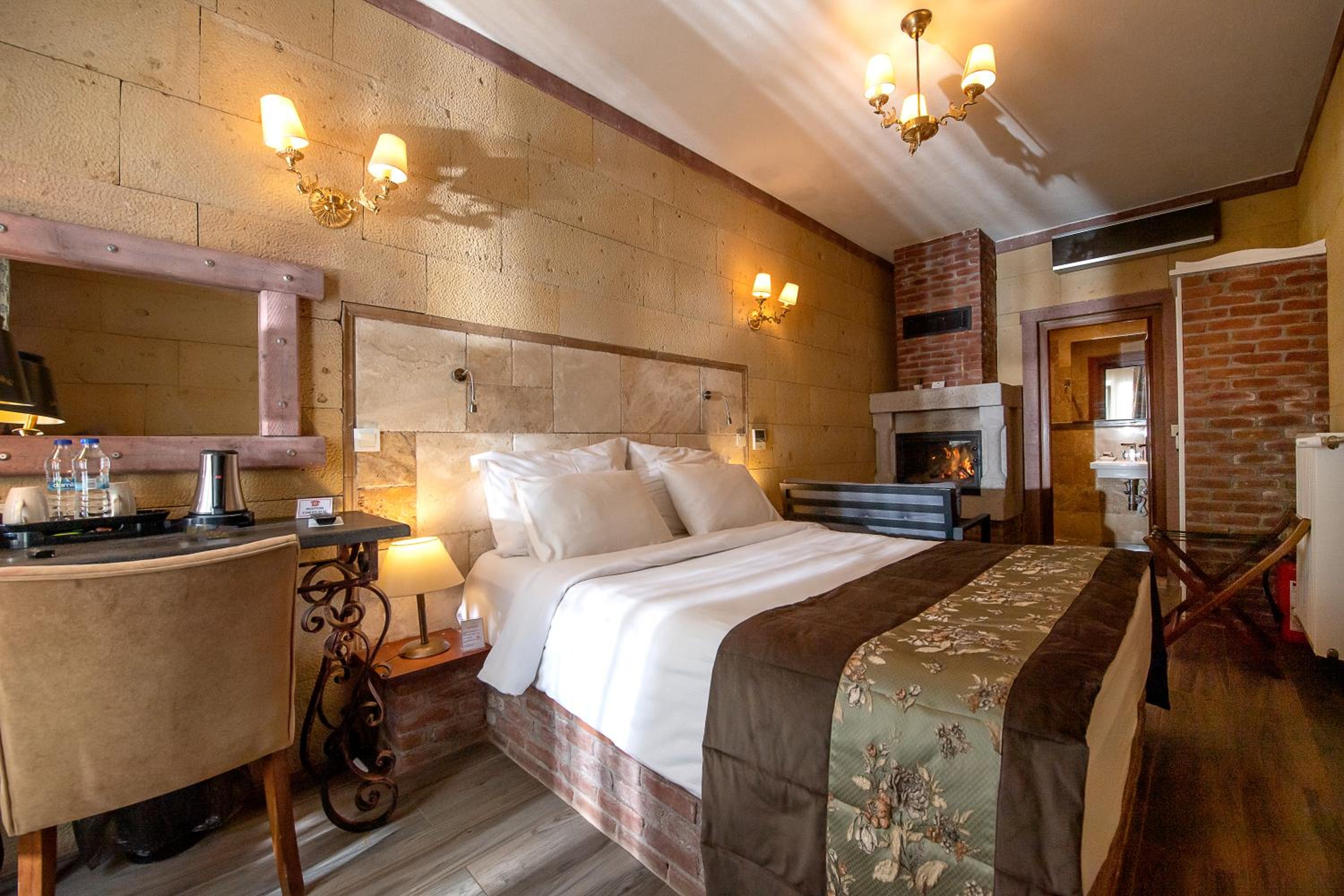 Standard Room - Photo 1