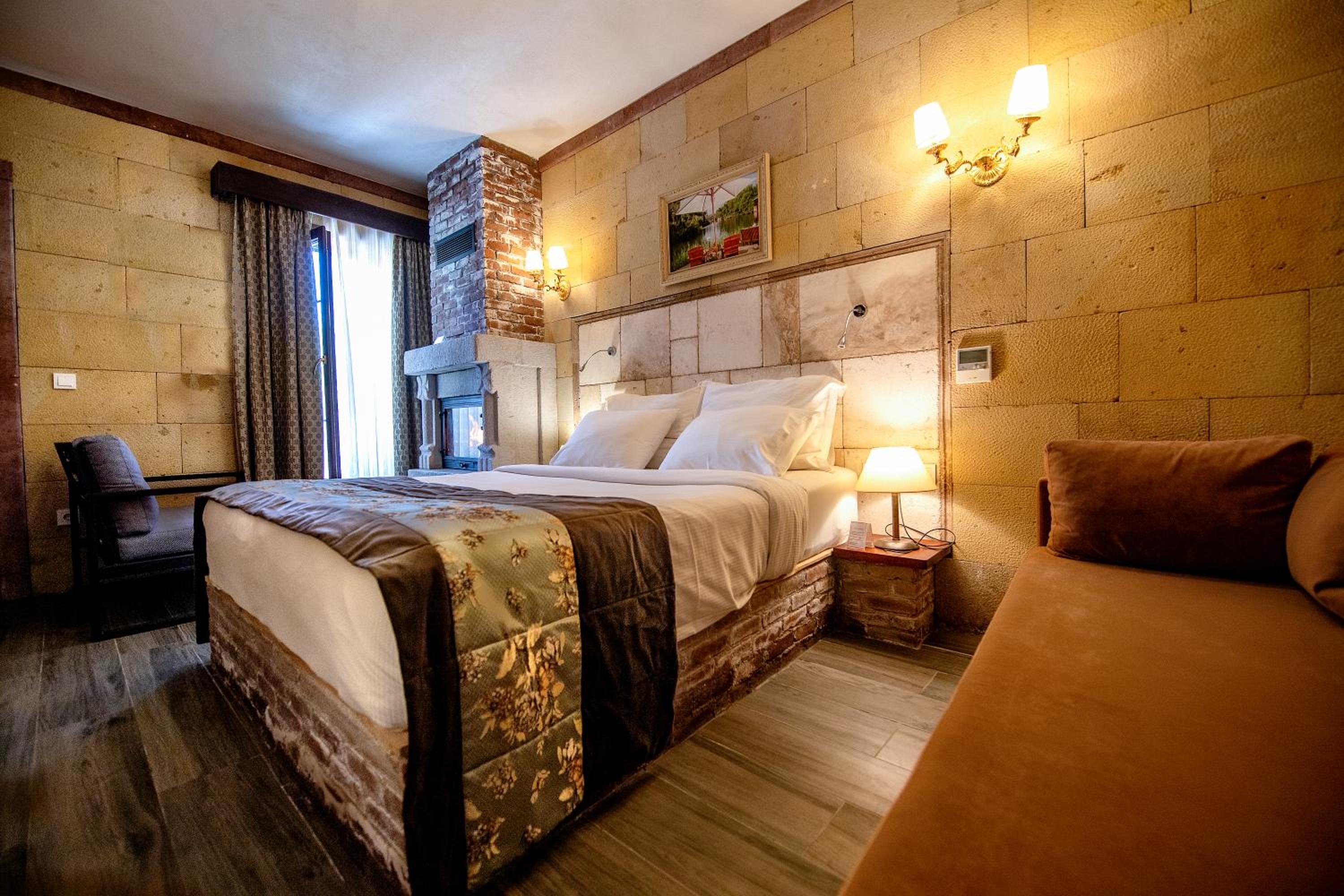 Superior Room - Photo 17