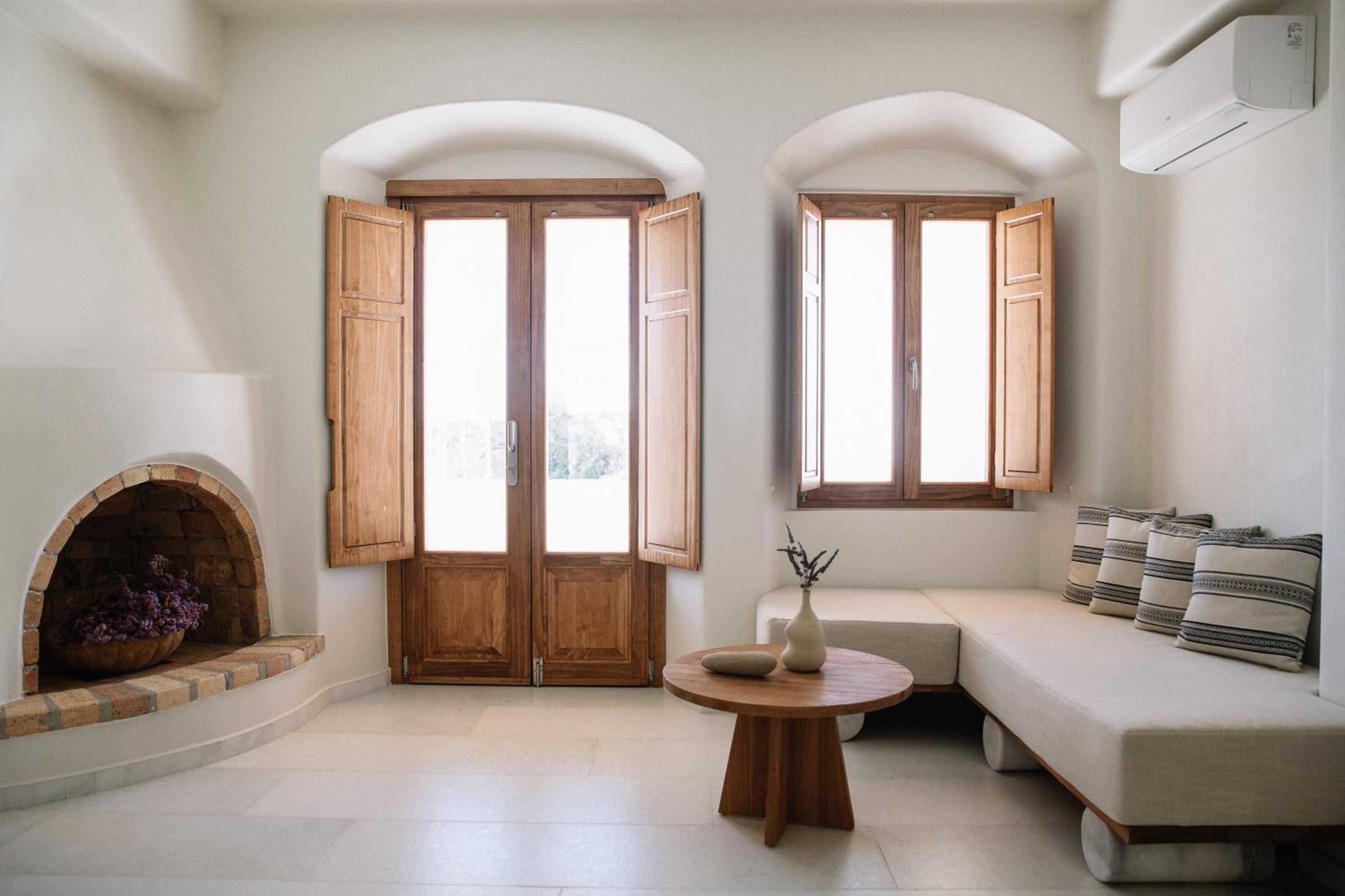 Suite with Garden View - Photo 1