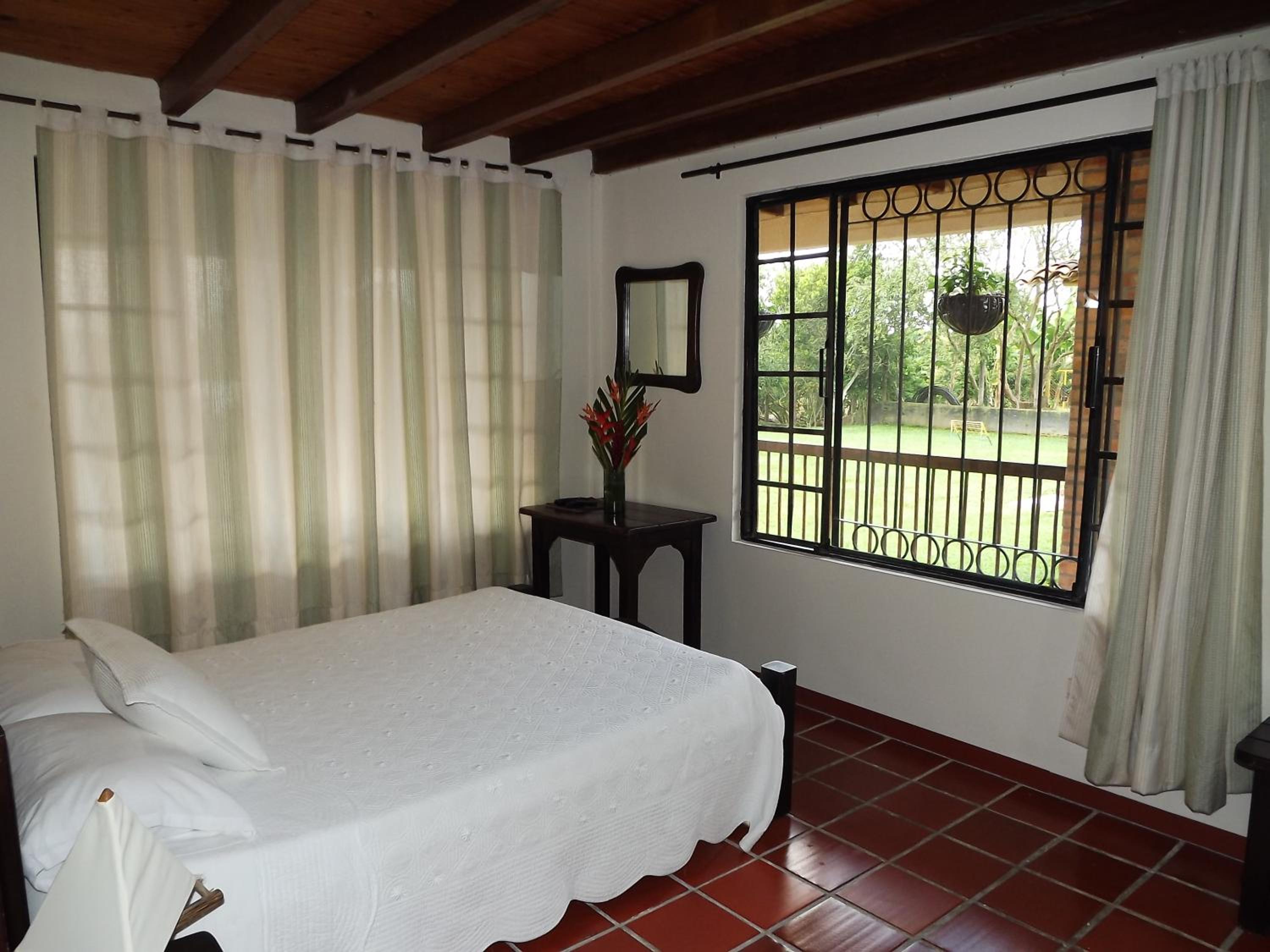 Double or Twin Room photo 2