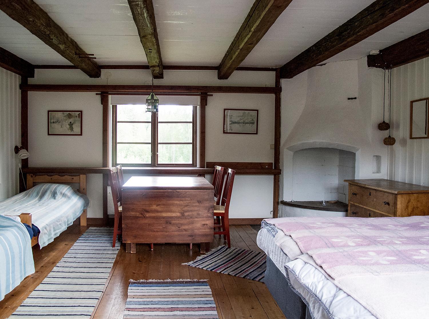 Quadruple Room with Shared Bathroom photo 1