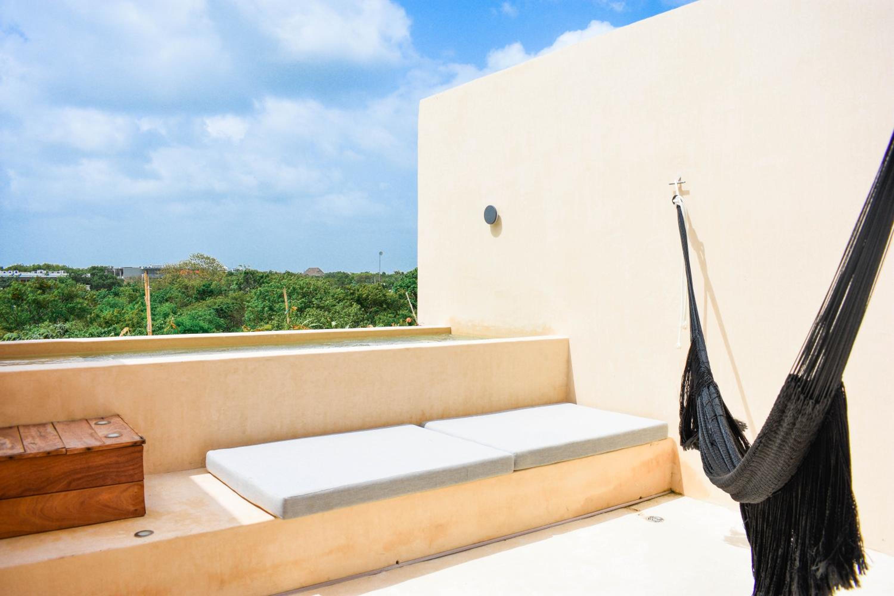 Suite with Private Pool - Photo 2