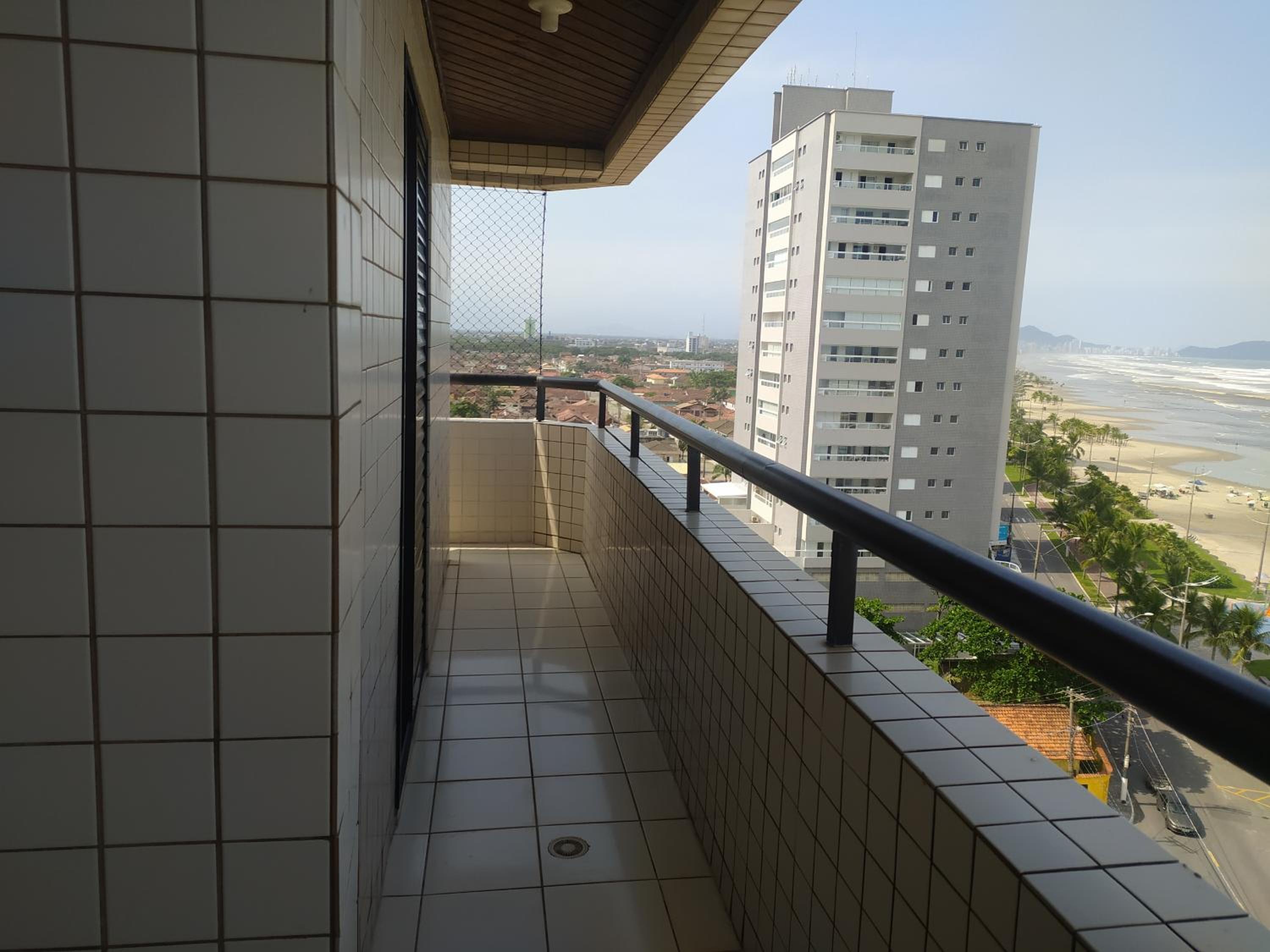 Apartment with Sea View - Photo 7