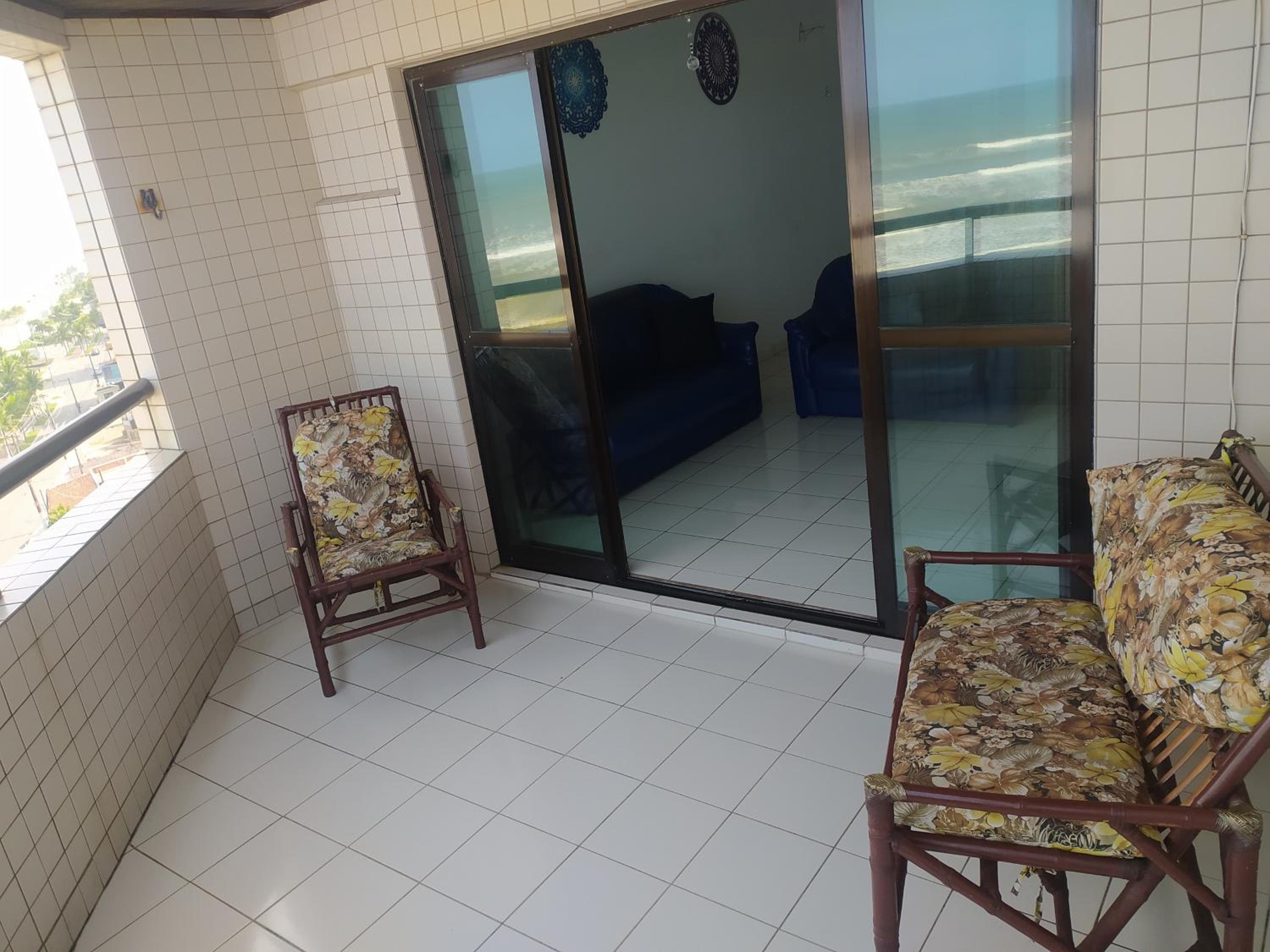 Apartment with Sea View - Photo 4