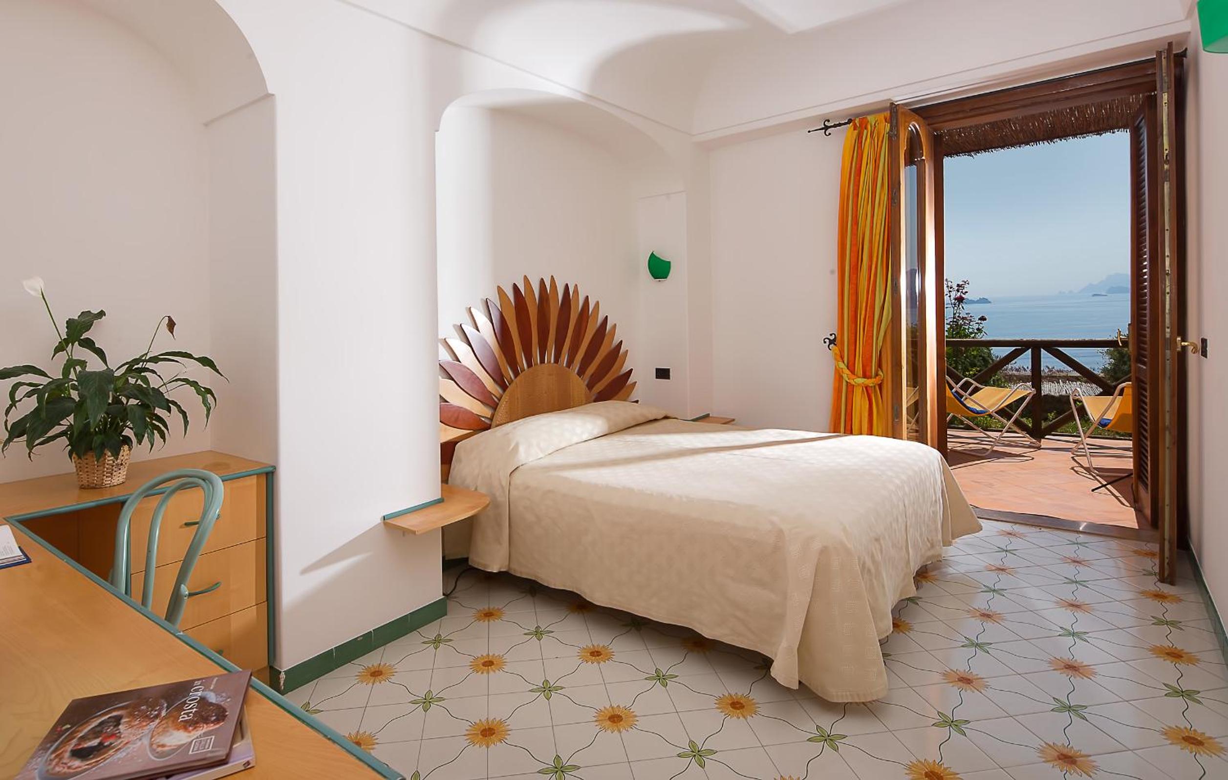 Superior Double Room with Sea View - Photo 1