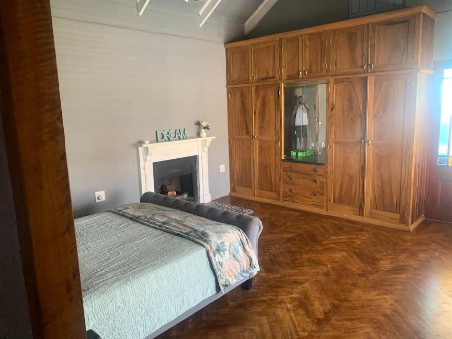 Four-Bedroom House photo 1