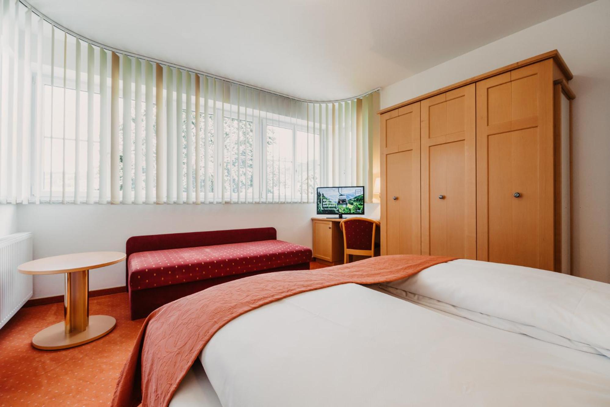 Deluxe Suite - Photo 2