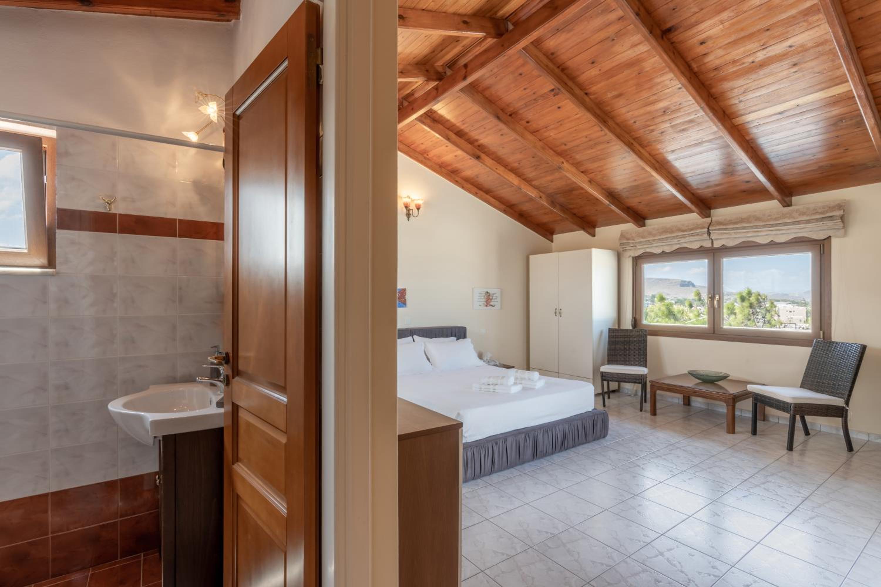 Three-Bedroom House photo 1