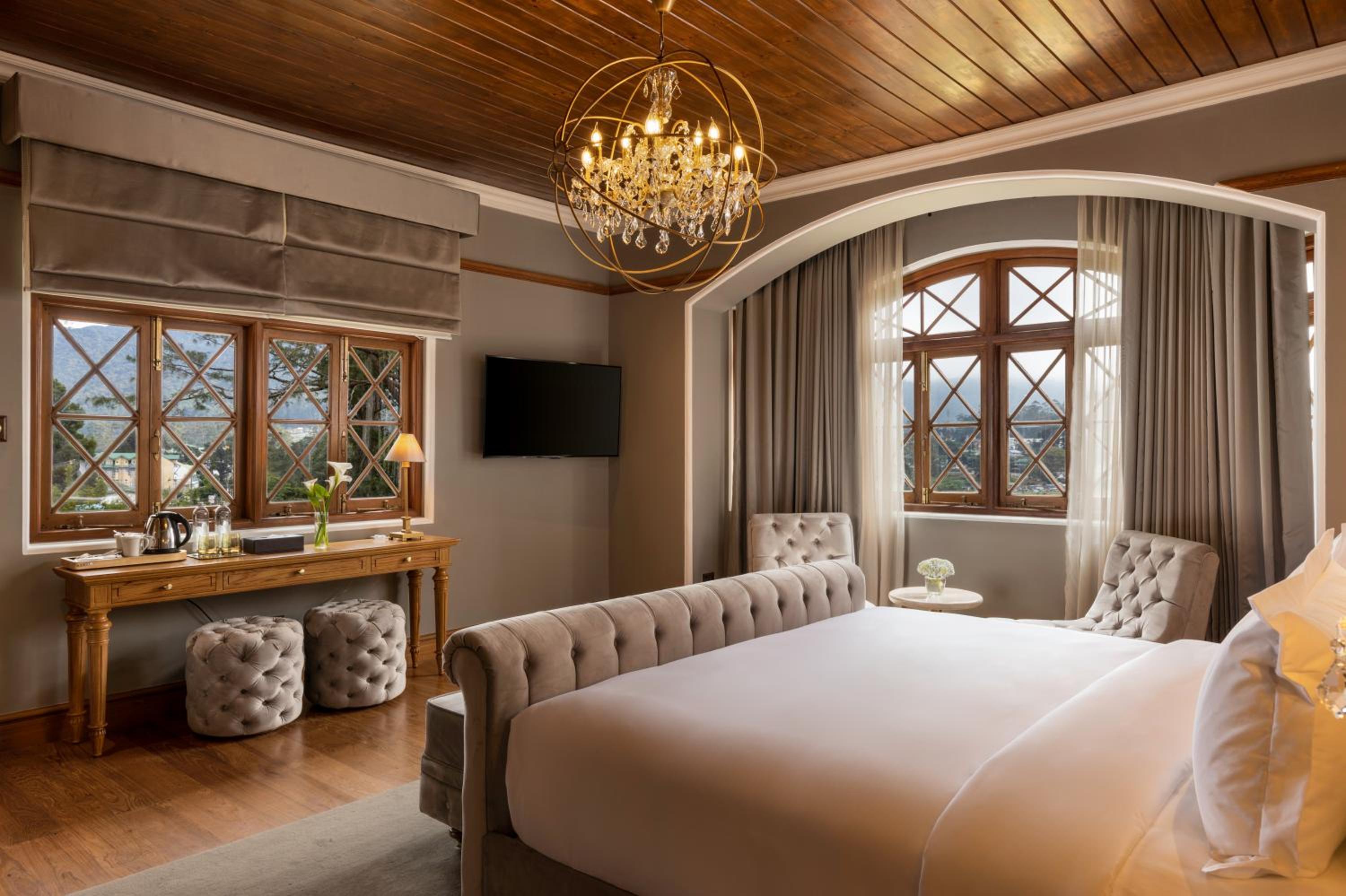 Deluxe King Room photo 2