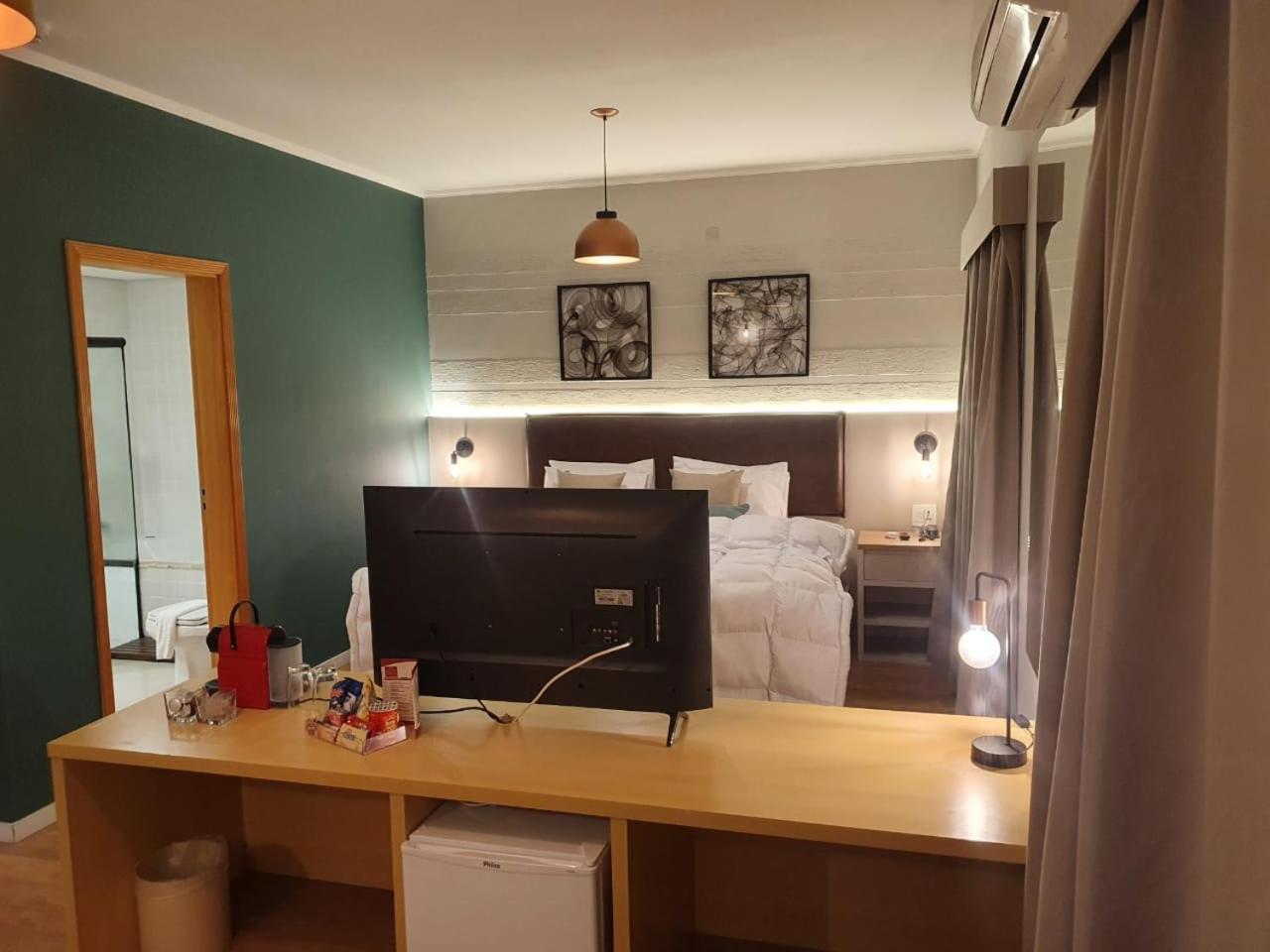 Suite with Spa Bath photo 1