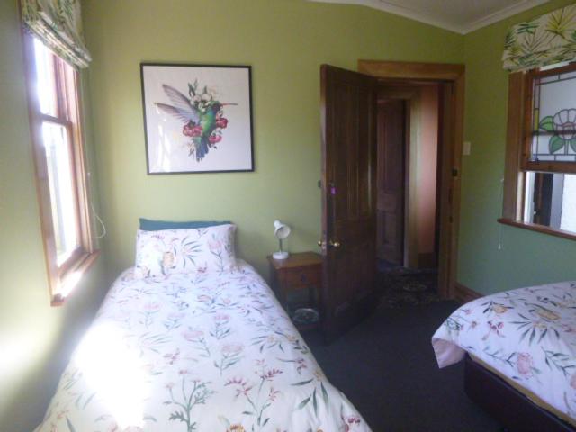 Standard Twin Room - Photo 5