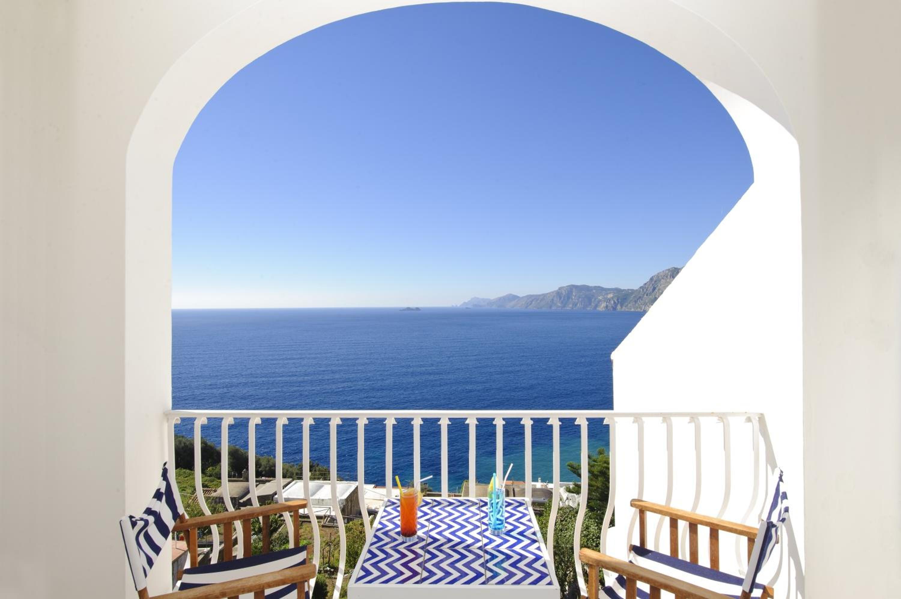 Mediterranean Double or Twin with Balcony and Sea View - Photo 4