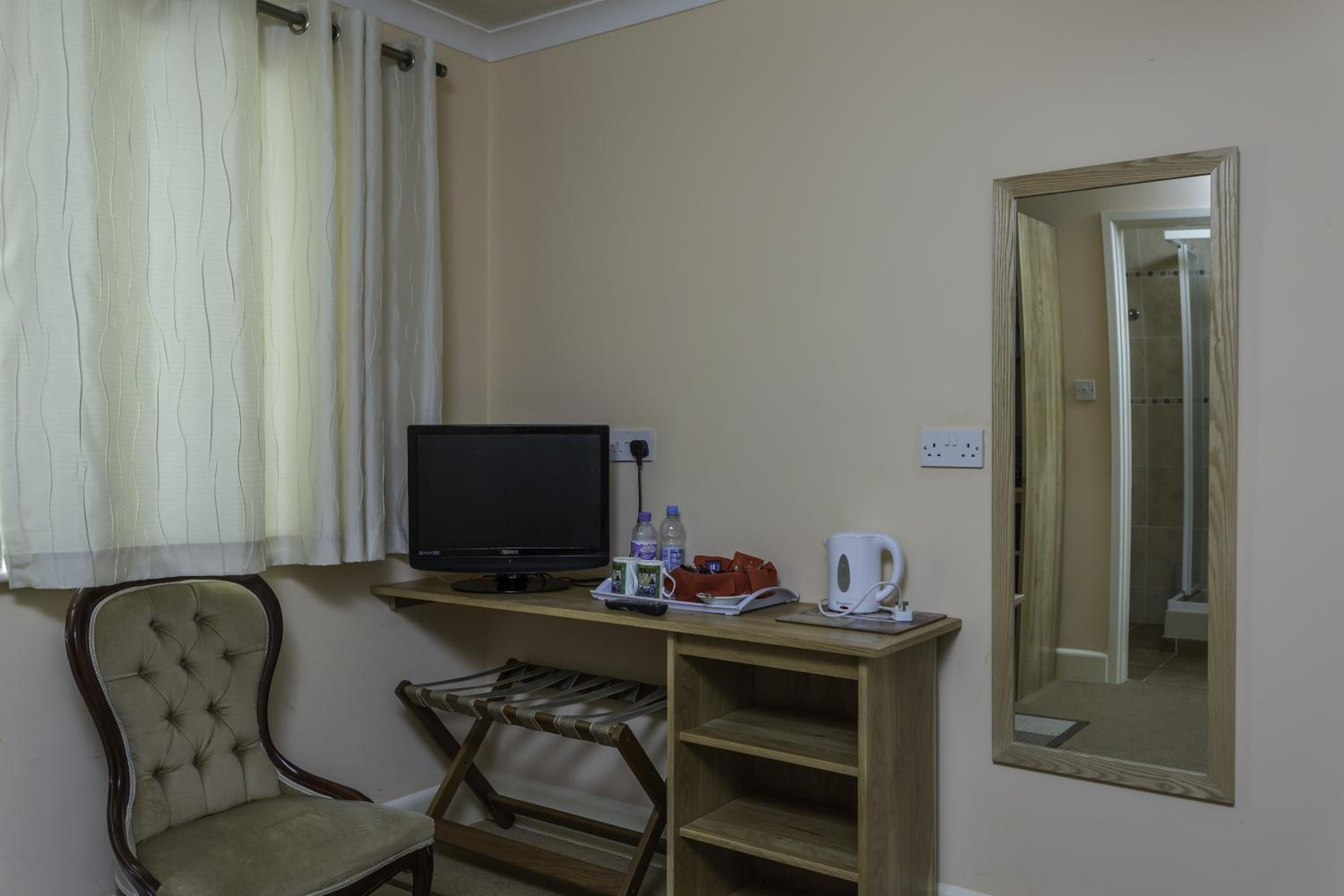 Double or Twin Room photo 2