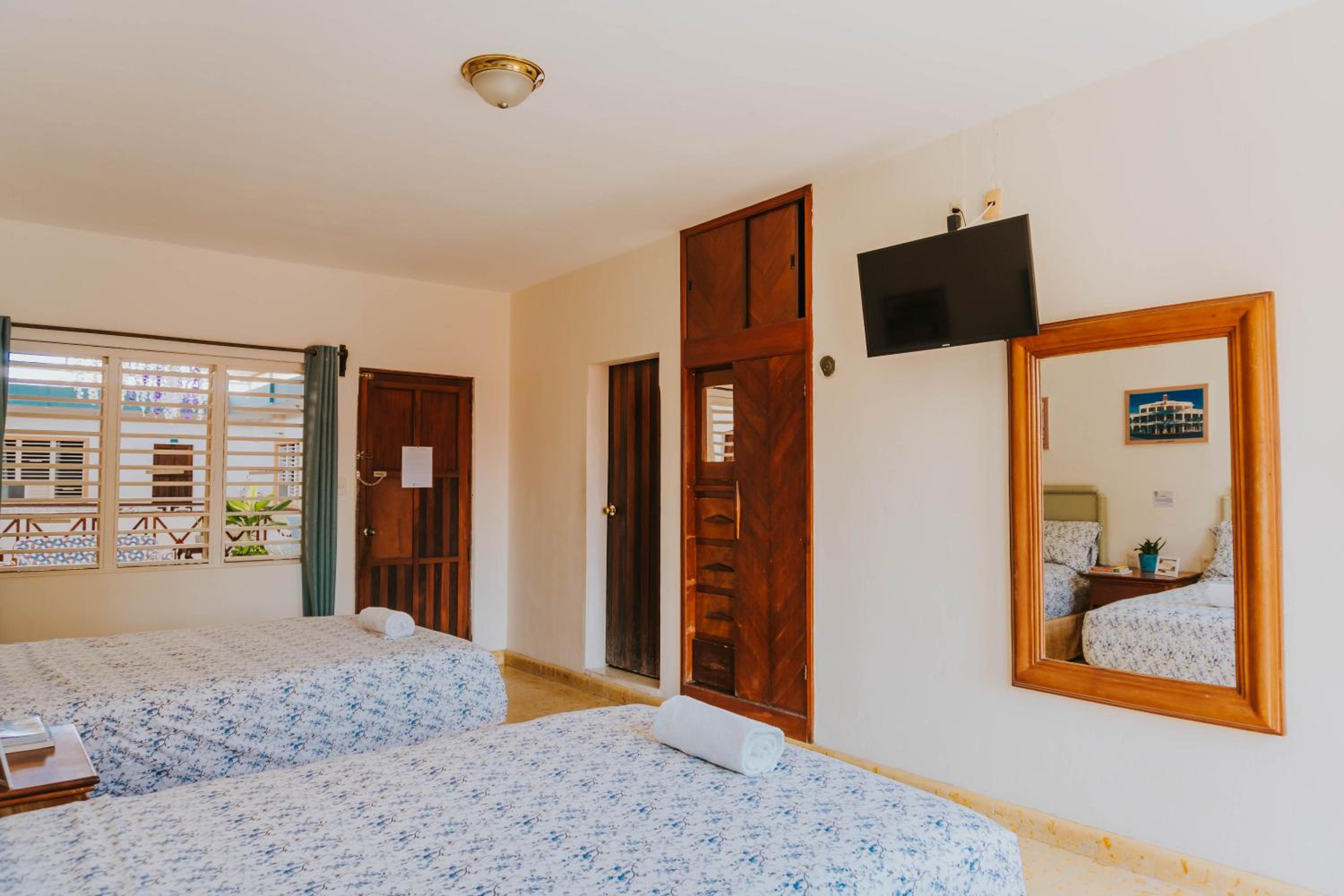 Twin Room with Balcony photo 2