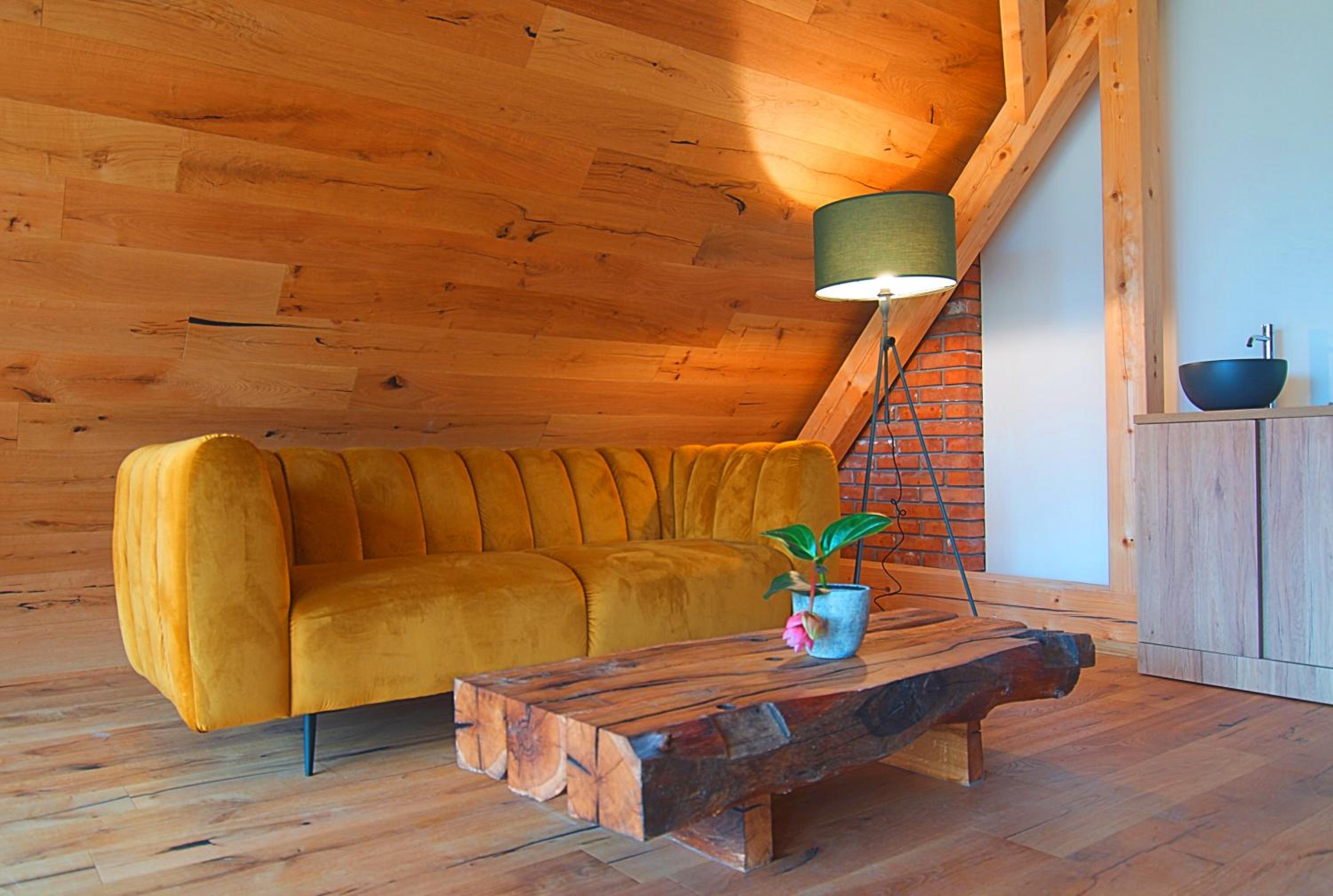 Superior Suite - Photo 9