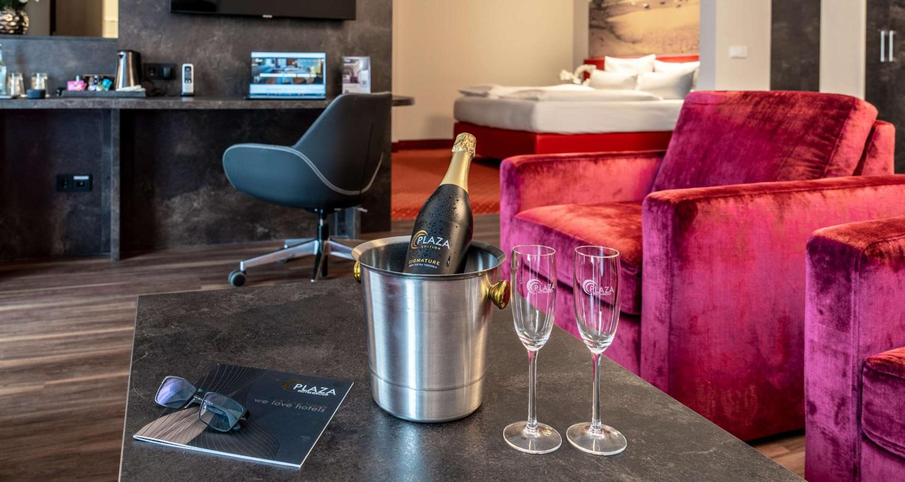 One-Bedroom Queen Suite with Sofa Bed