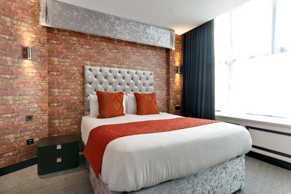 Double Room - Photo 5