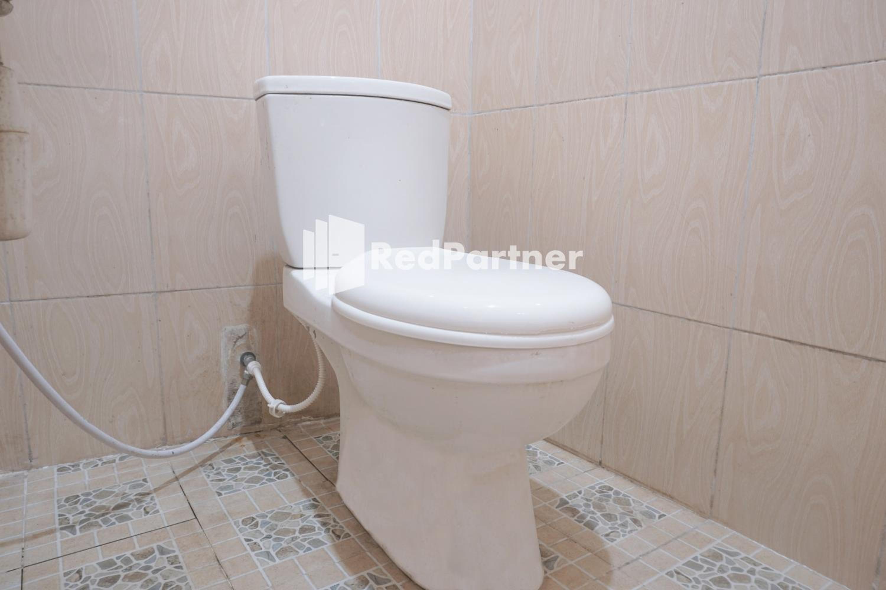 Standard Double Room - Photo 8