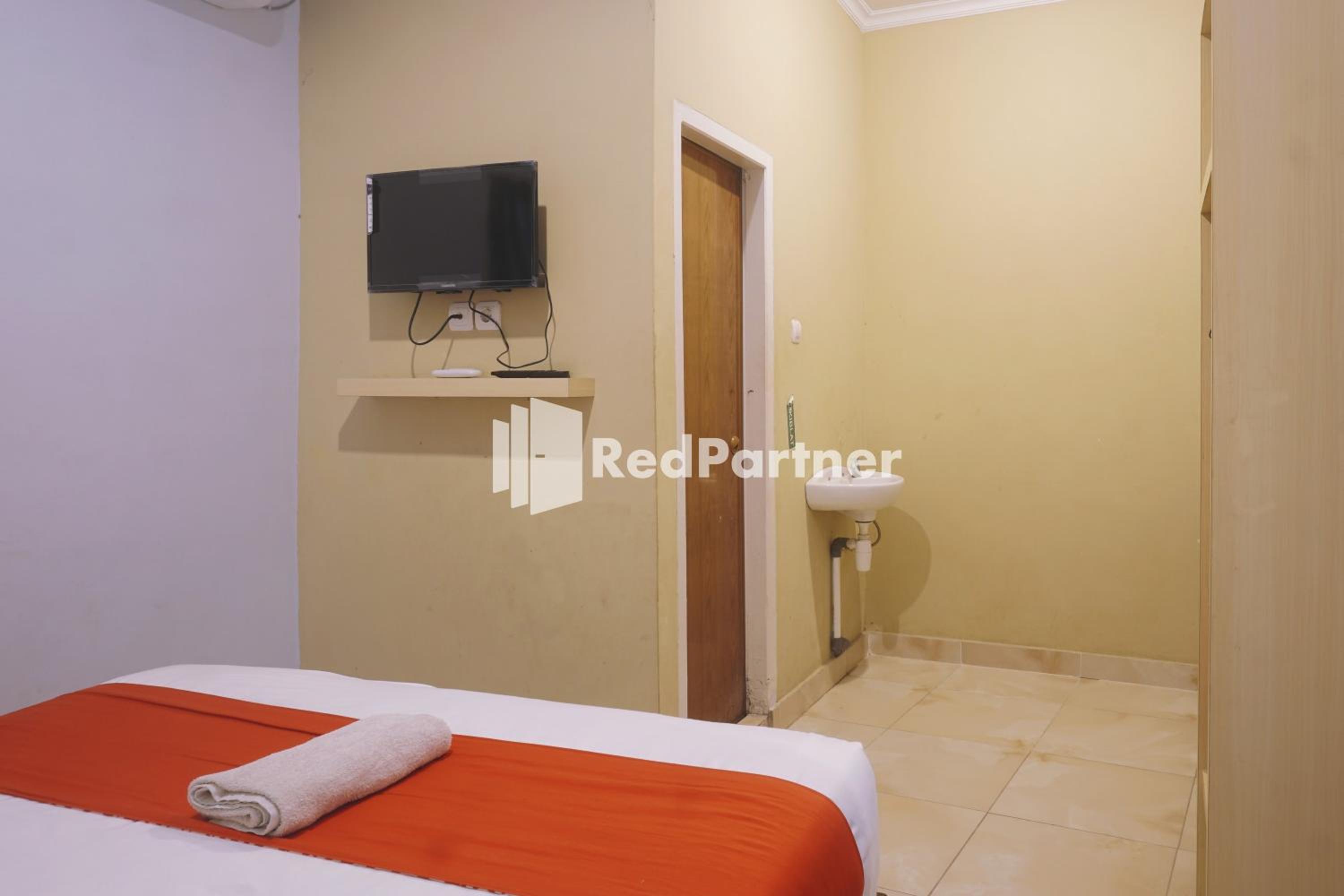 Standard Double Room - Photo 2