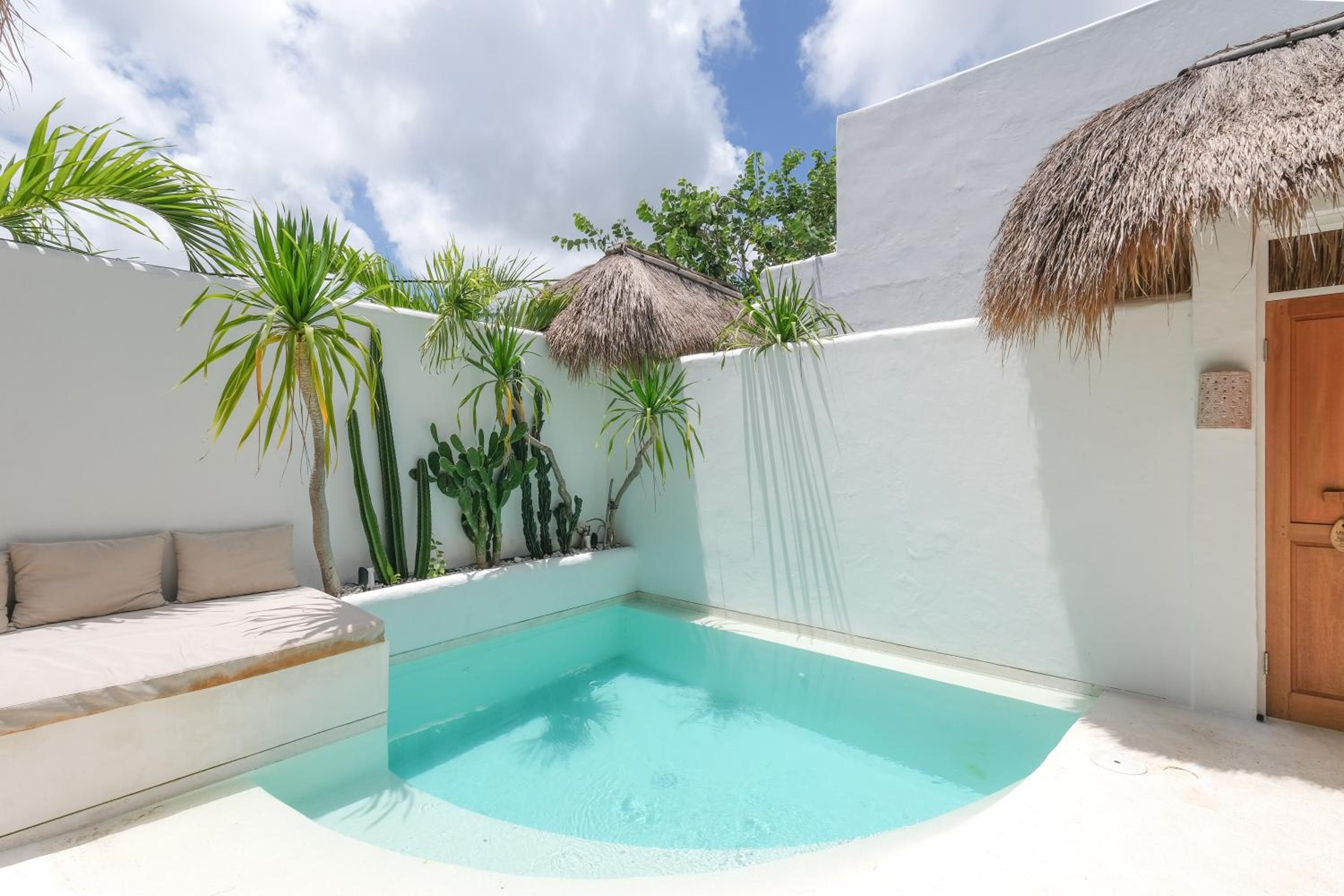 One-Bedroom Villa - Photo 23