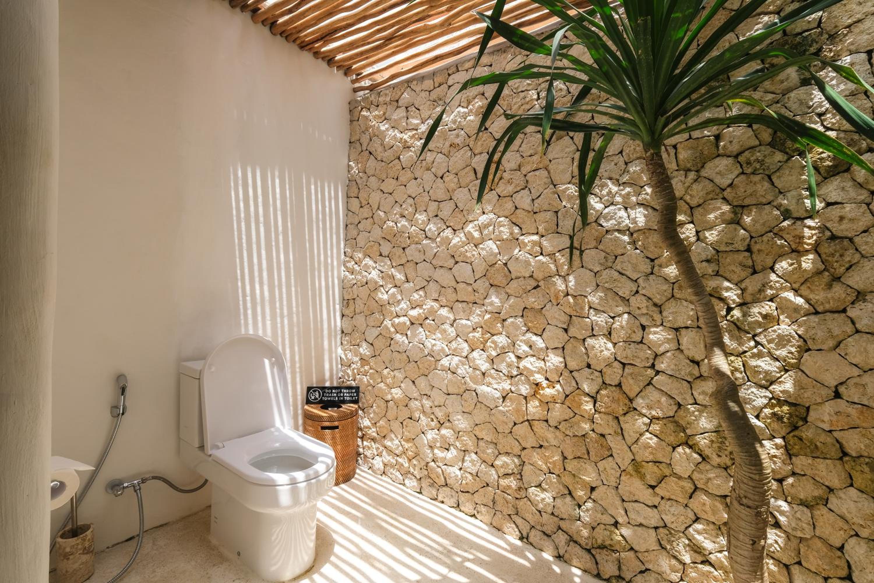 One-Bedroom Villa - Photo 3