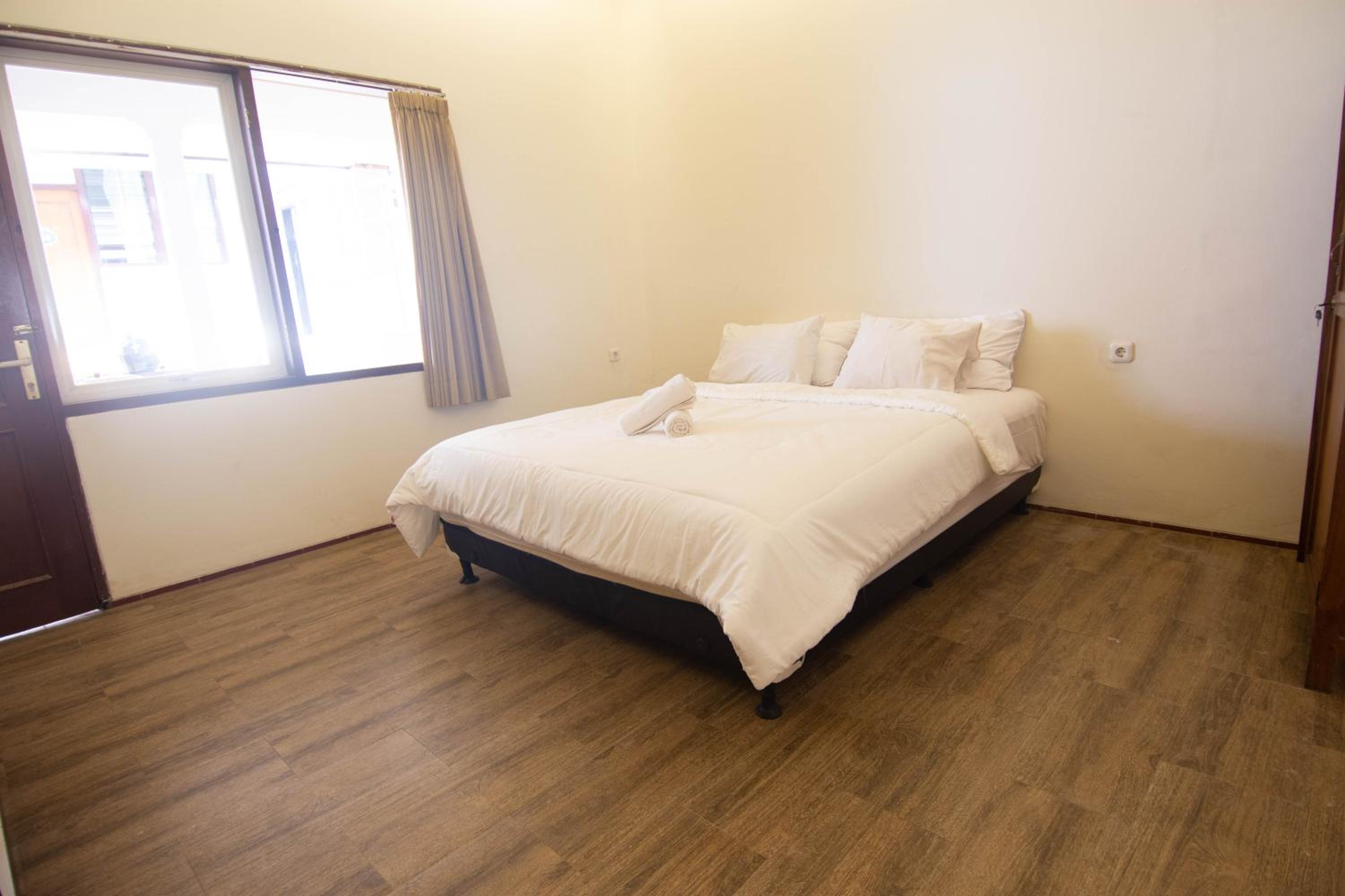 Deluxe Double Room - Photo 1