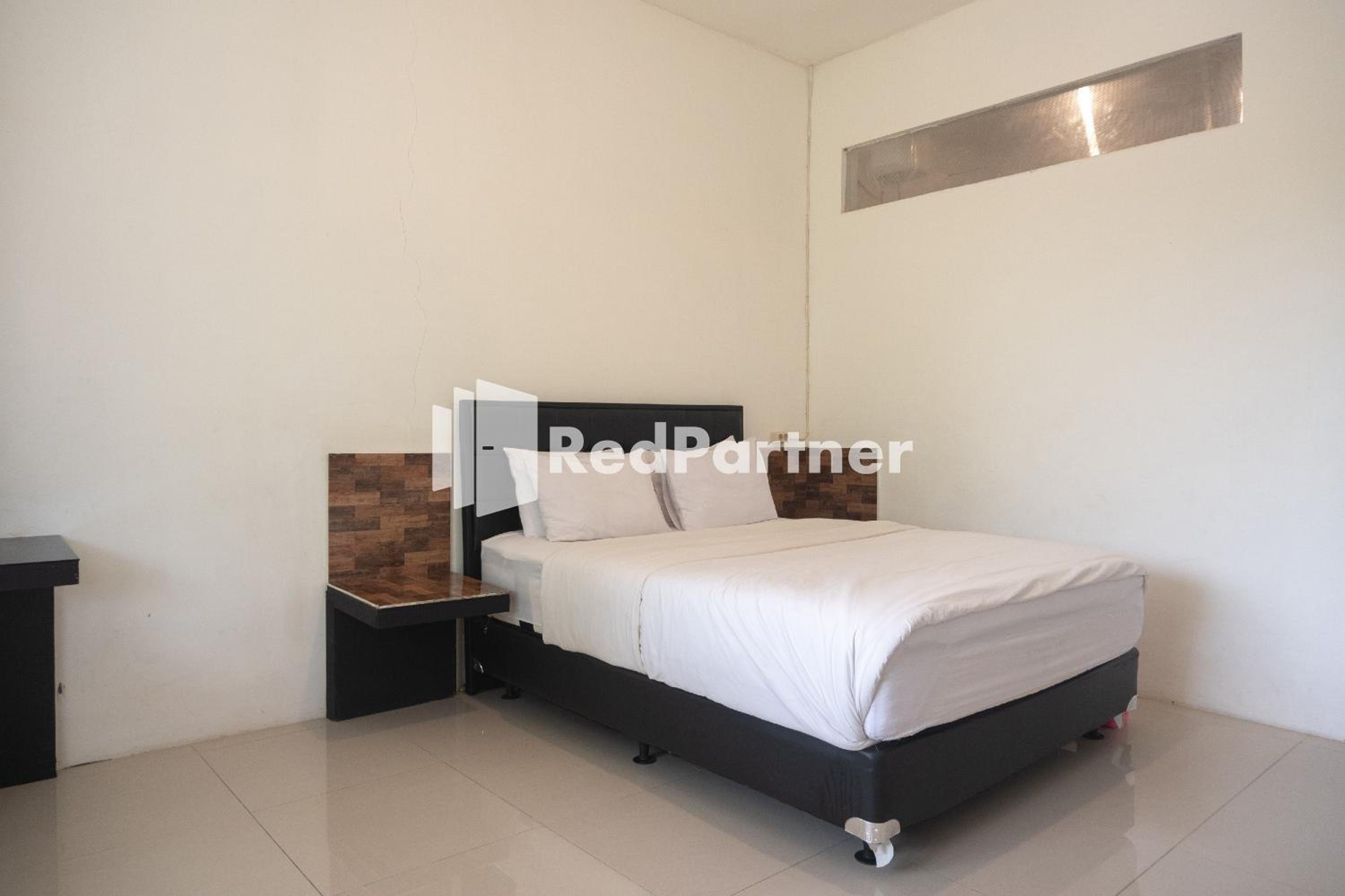 Deluxe Room - Photo 6